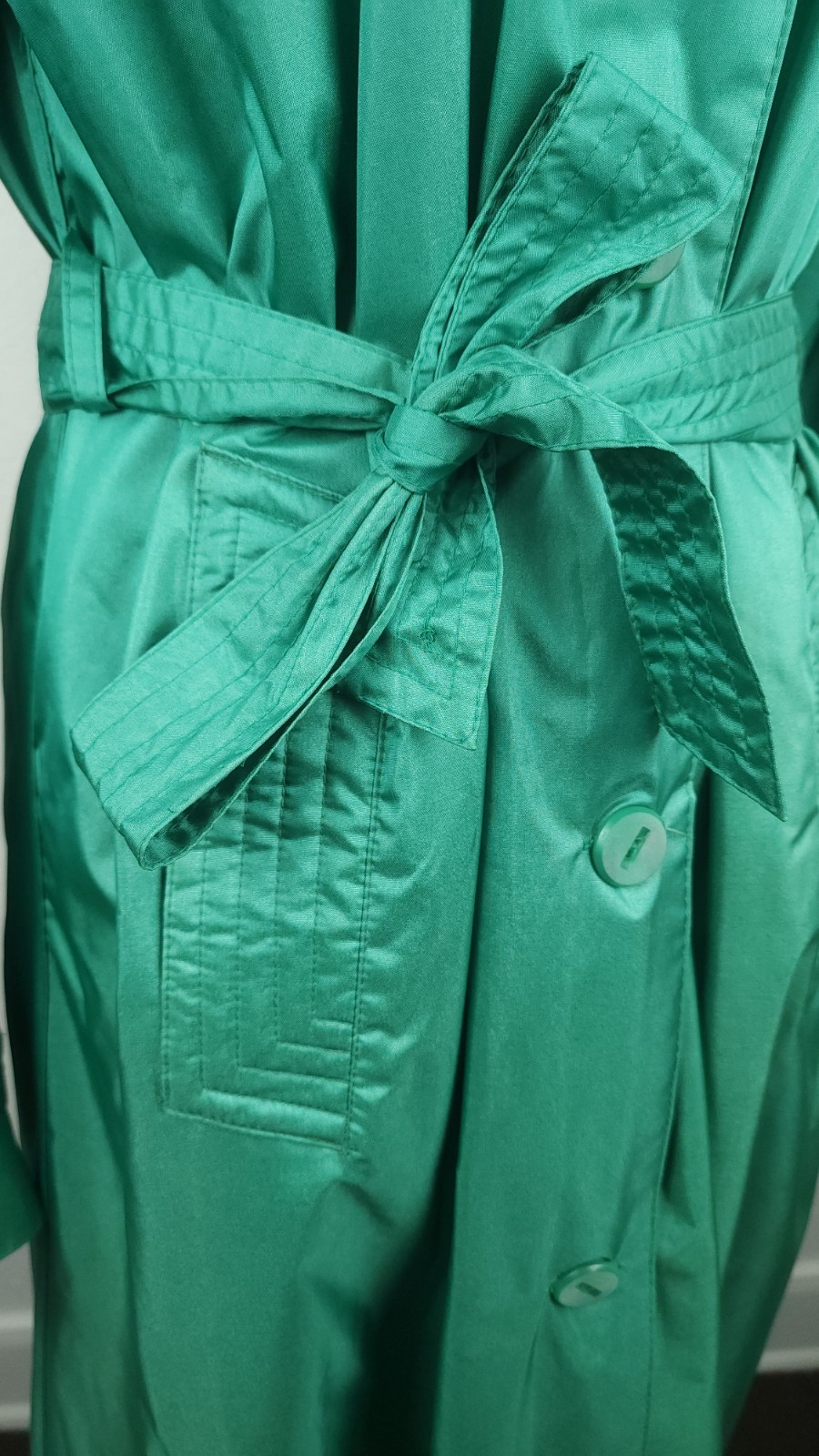 Vintage 70s 80s Green Raincoat Trench Belt Water Resistant Shoulder Pads Size M