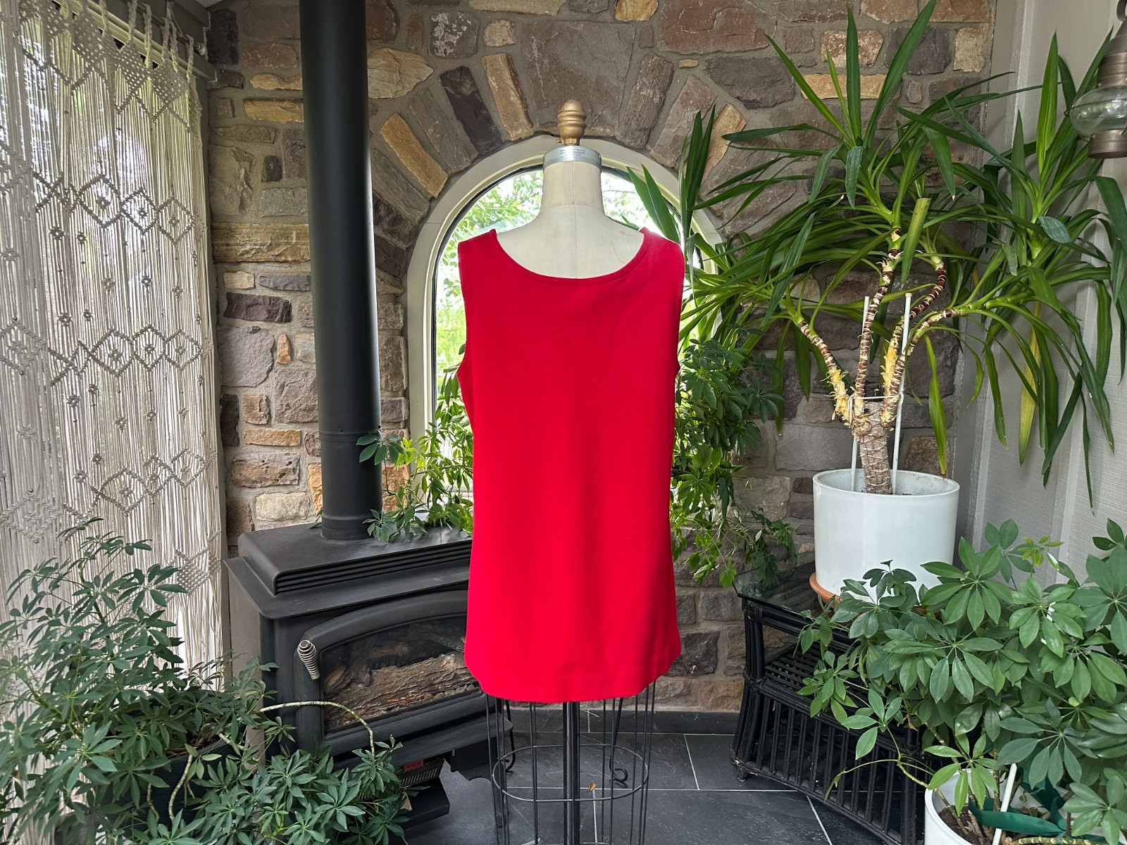Vintage 1970s Red Heavy Knit Tank Top Queen Casuals