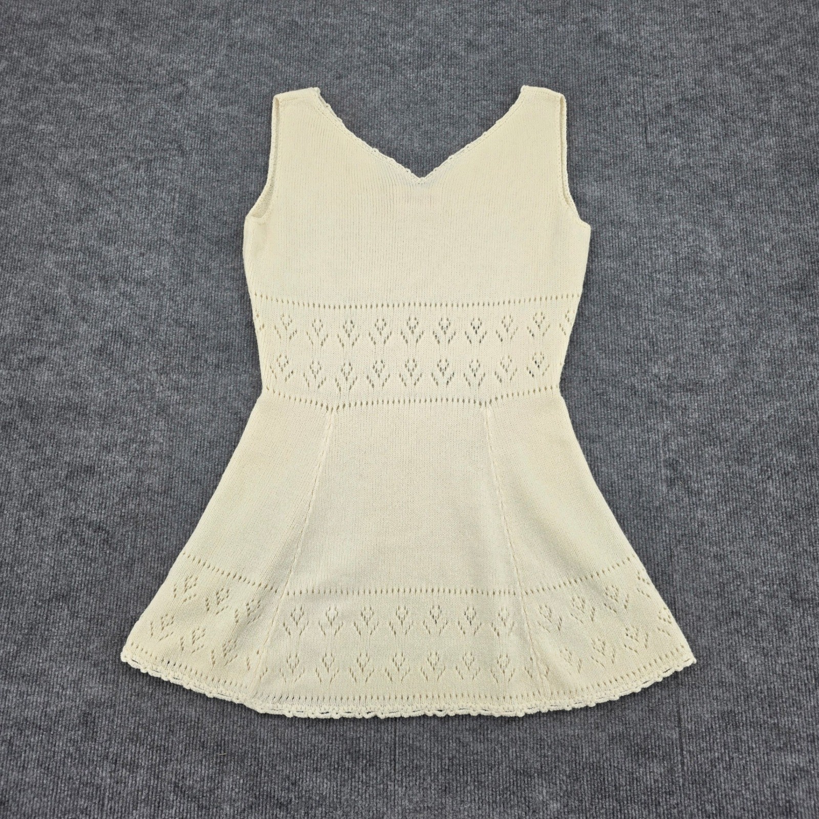 Vintage Tennisknit by Hampton Court Cream Pointelle Knit V-Neck Tennis Dress L