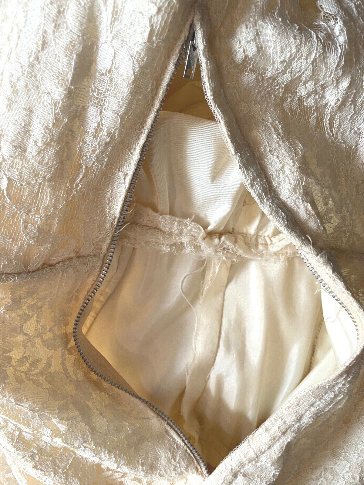 VTG 50’S OFF WHITE LACE&TULLE PEARLS NEW LOOK CIRCLE SKIRT WEDDING DRESS *XXS/XS