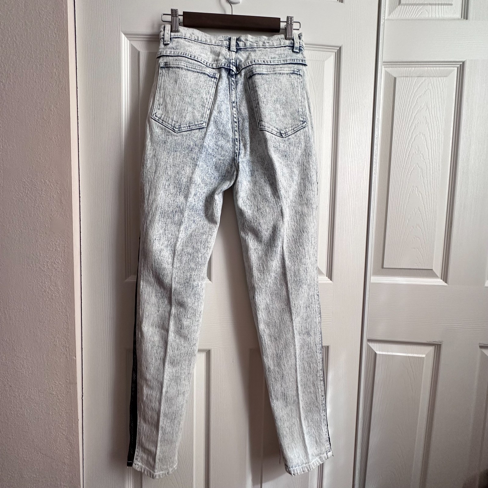 VTG 80s LA Blues Womens 10 Light Acid Wash High Rise Jeans Fishnet Floral Lace