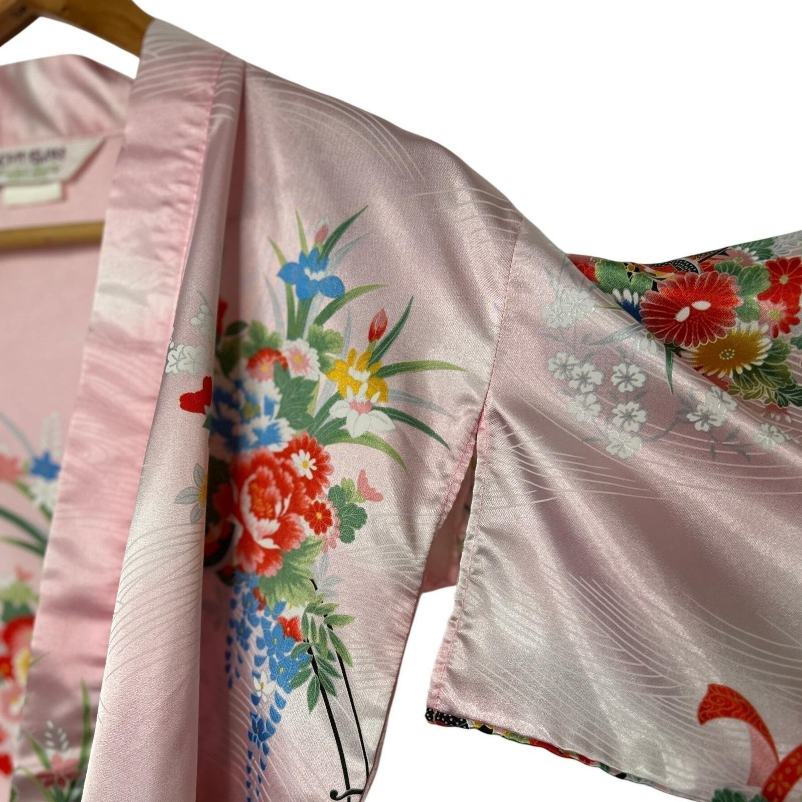 Vintage Pink Satin Floral Kimono Robe Made in Japan Coquette Romantic Fairy XS/S