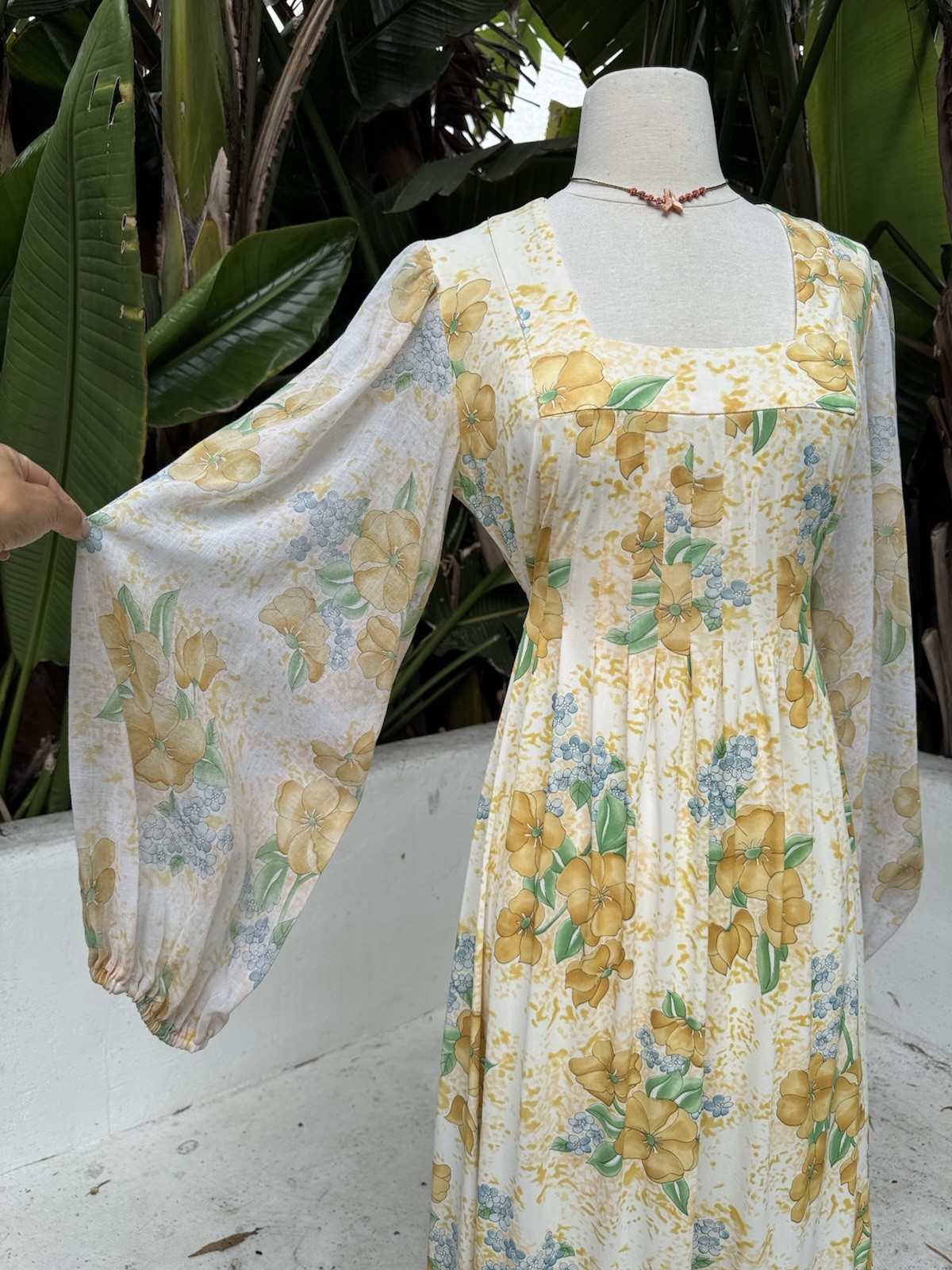 vintage 1970s dress Boho Long Wide Puff Sleeve Maxi Dress M