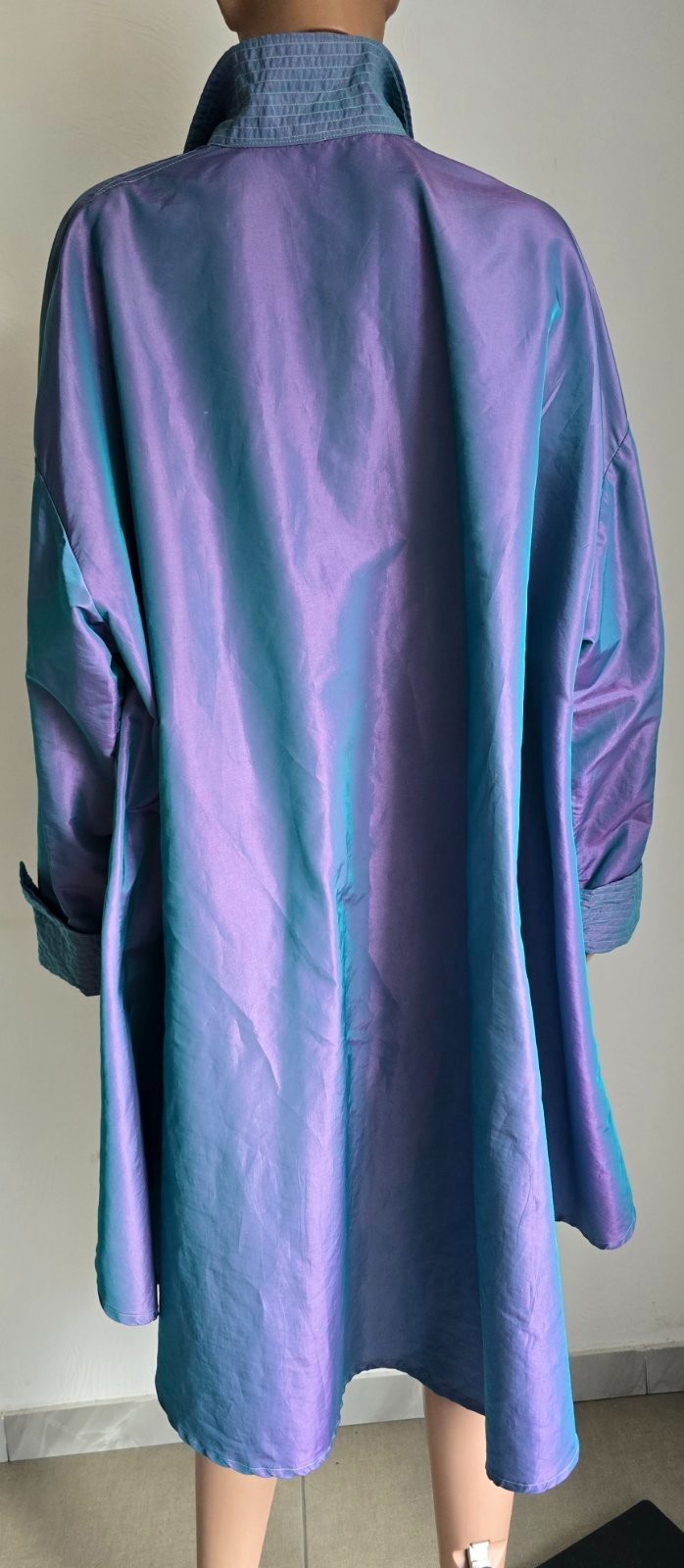 Vintage 70s Nylon Women Oversized Chameleon Cape Size 2 (M-L-XL-2XL)Made ITALY