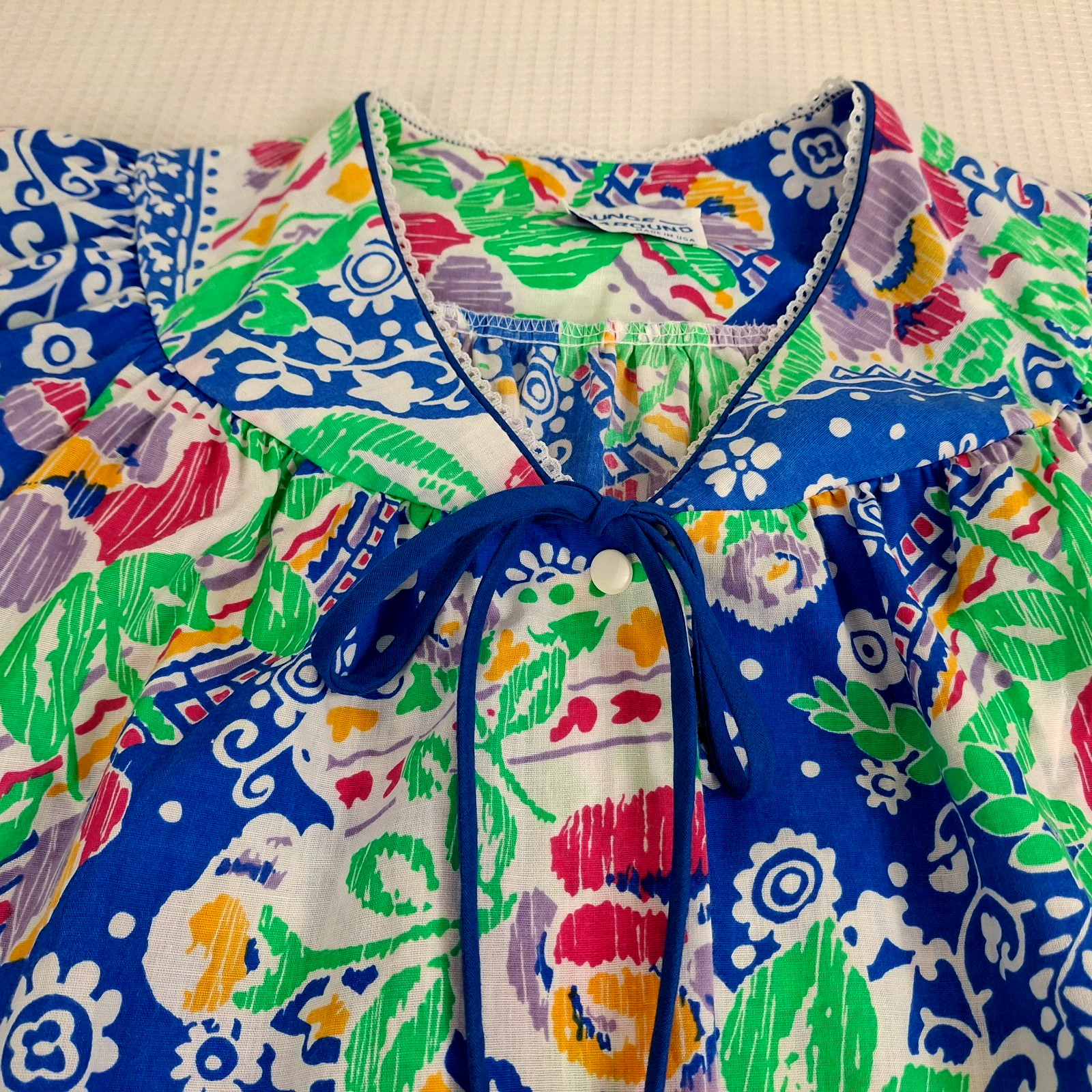 Vintage Lounge Around Women’s Size L 12 ? Snap Buttons Blue Floral Made In USA