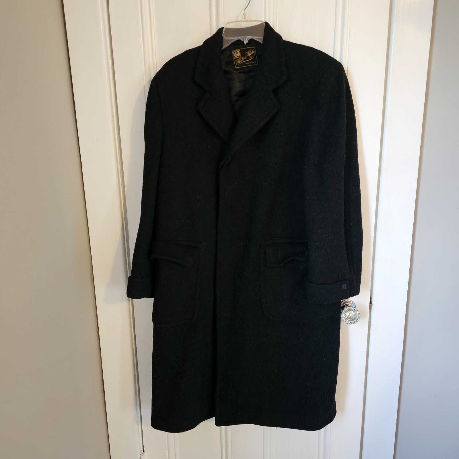 Vintage Worumbo Womens Large Woolen Long Black Coat White & White Inc. New York
