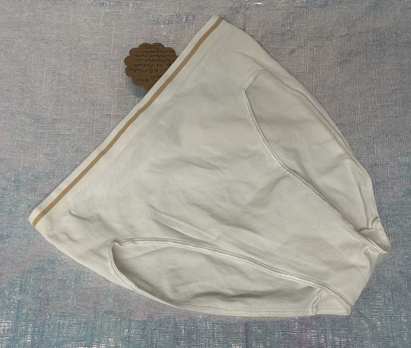Vintage Bill Blass Blassport seamless hi-thigh ladies briefs NWOT- MED