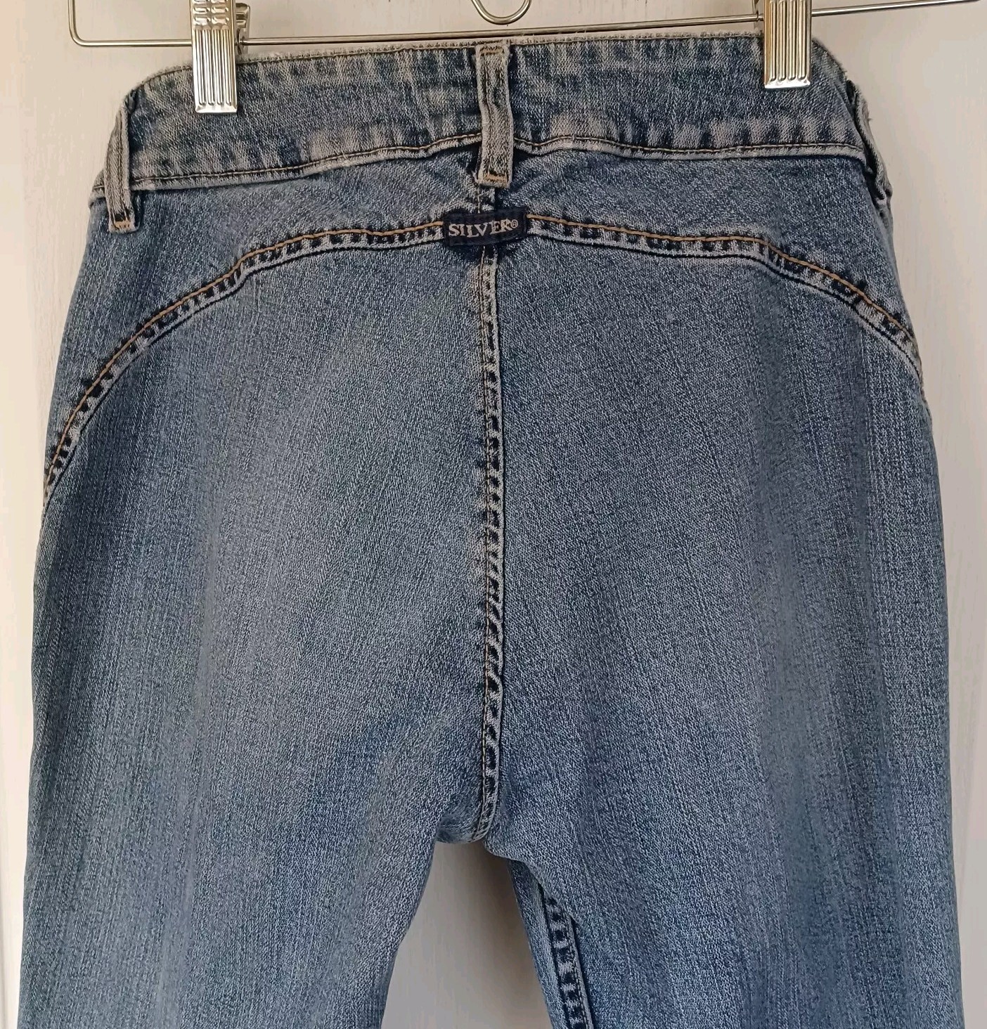 VINTAGE PRE-LOVED 29/33 SILVER JEANS FLARED 97% COTTON 3% LYCRA MADE IN CANADA