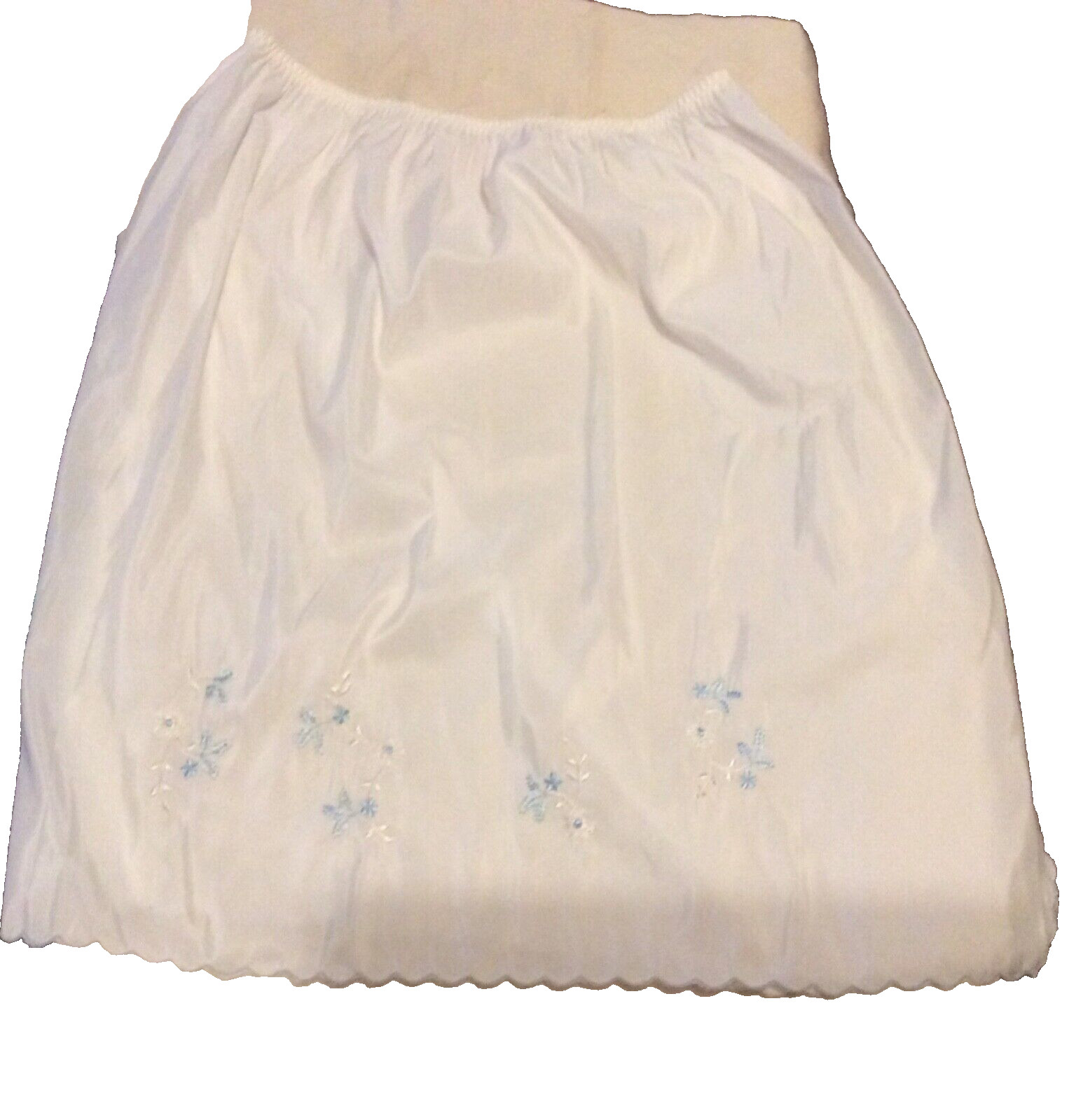 Vintage Nylon / Polyester White Half Slip Skirt Embroidered Scalloped Hem