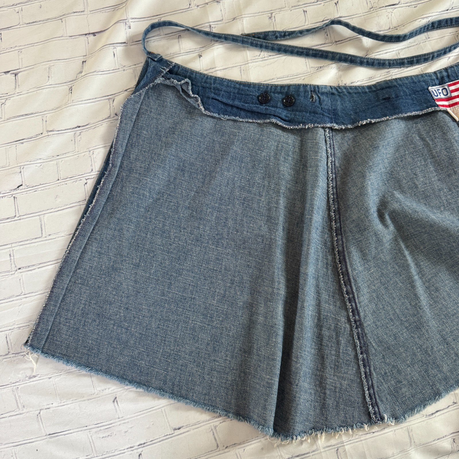 70s vintage UFO JEANS Denim Cut-off Wrap Mini Skirt USA NY American Flag Patch