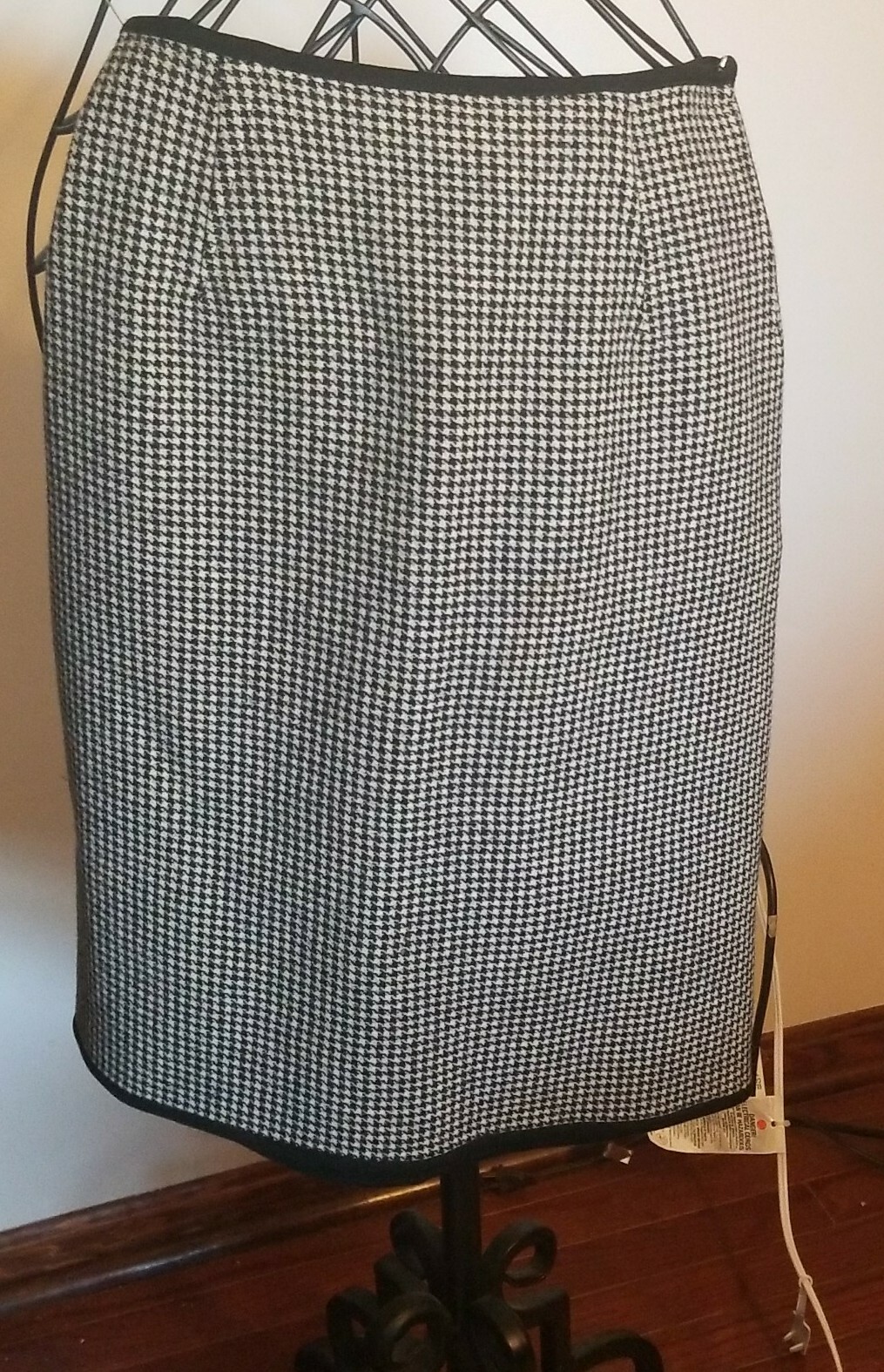 Vintage 1950s Pendleton Woman’s Coat & Skirt Size 8 Black & White Houndstooth