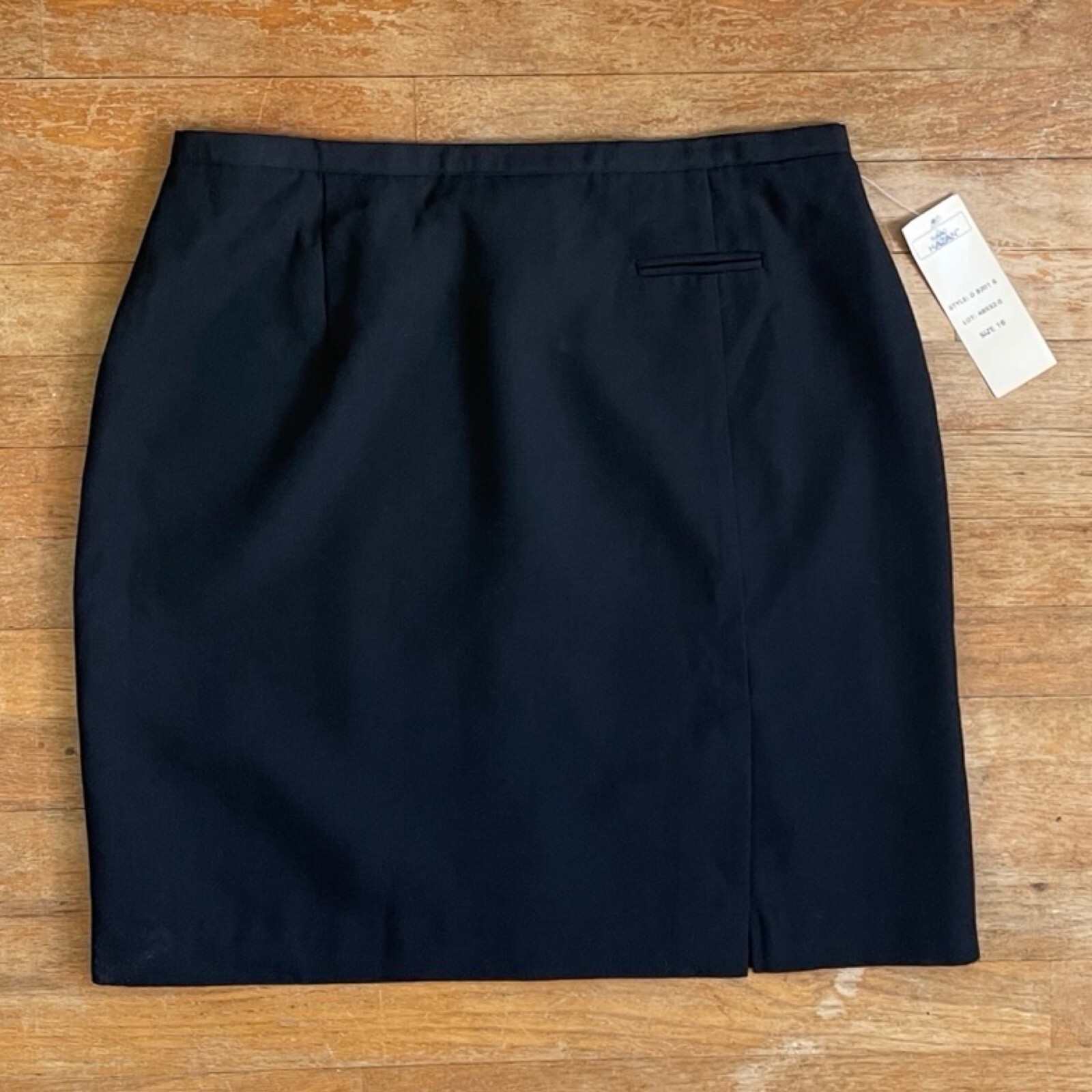 Vintage Fine Woven Black Skirt Size XL 33″ Waist 1980s Straight Cut NOS