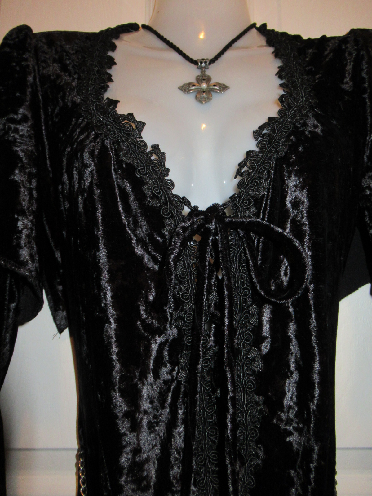 Vintage Crushed Velvet Goth Gown Bell Sleeves Dramatic Cross Chain Small EUC