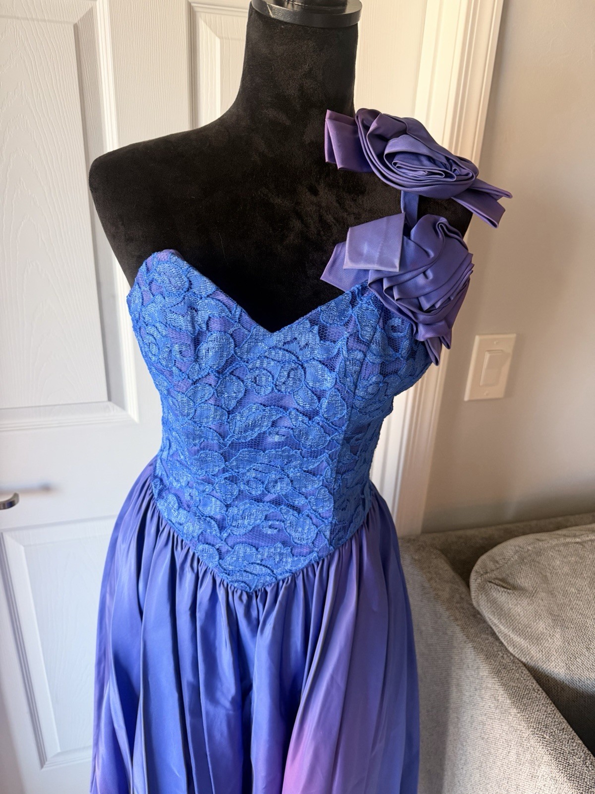 Vintage 1980s HW Collections One Shoulder Blue Purple Lace Satin Ball Gown 5-6