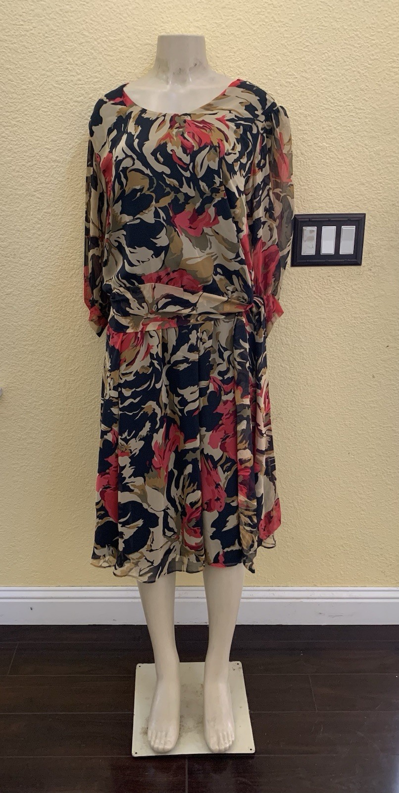 VTG SIASIA New York Size Small Multicolor Floral Print 2pc Matching Skirt Set