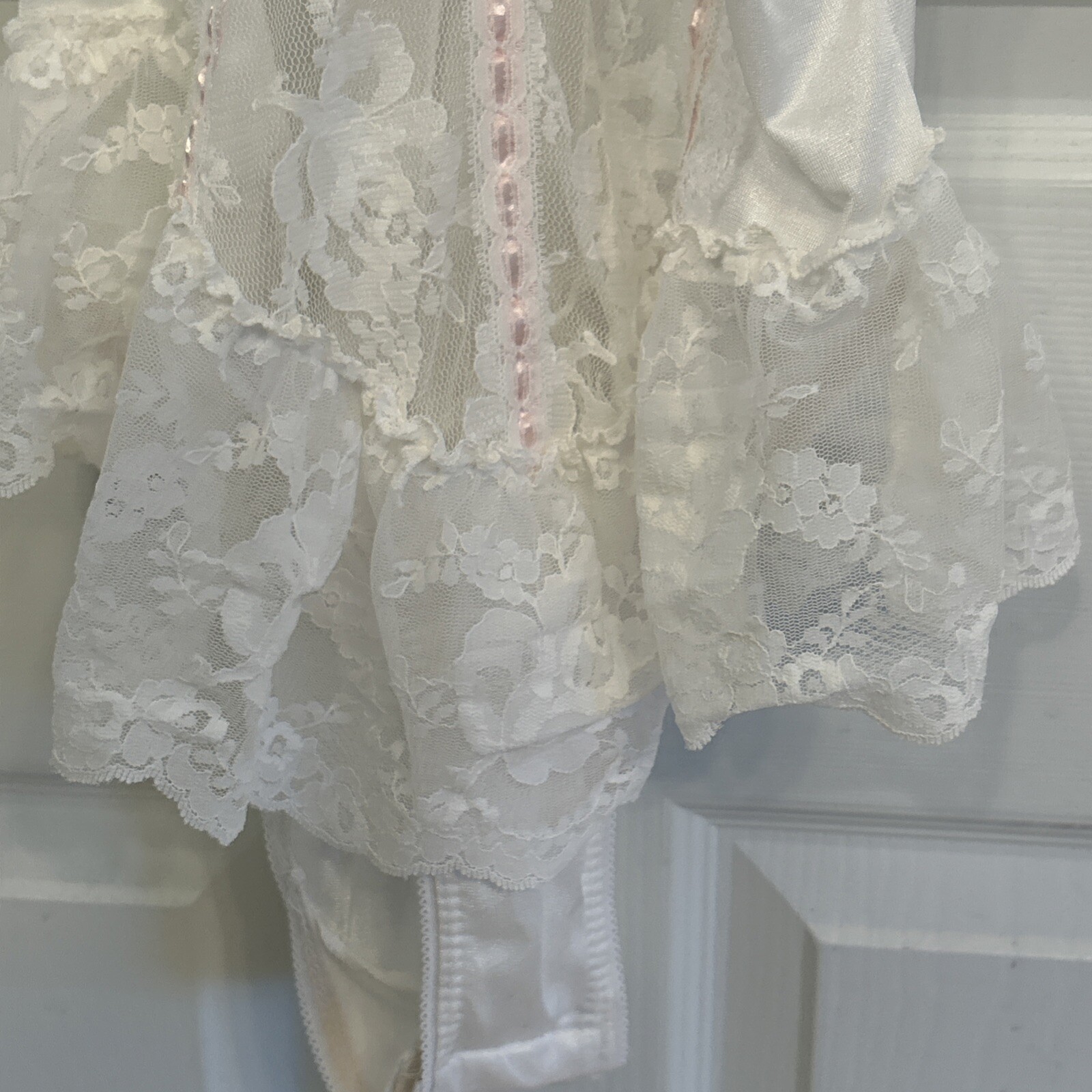 VTG Avon Fashions Women’s White Lacy Negligee Lingerie Teddy Medium USA