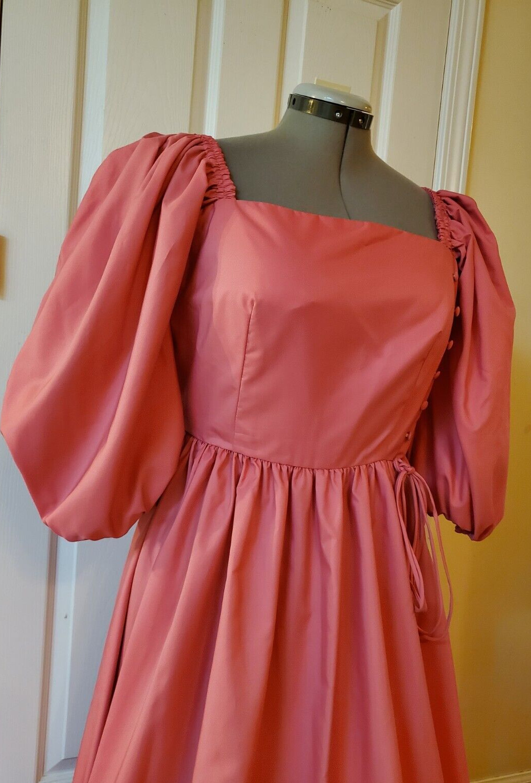 VTG Lorrie Deb San Francisco Pink Off Shoulder Cotttage Dress Balloon Sleeves