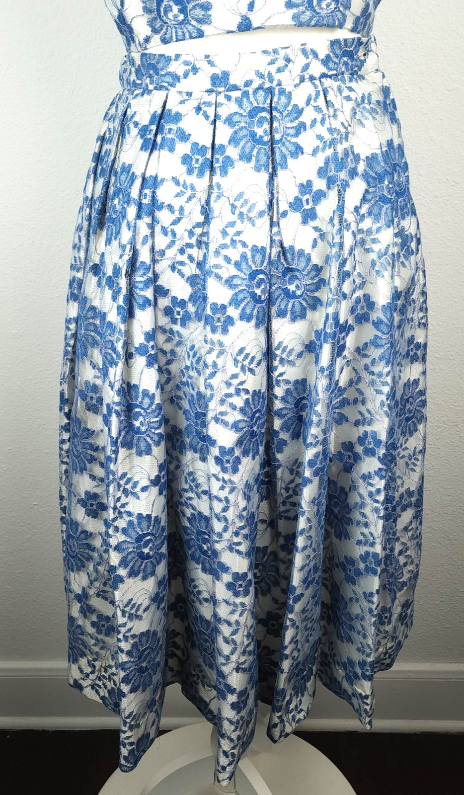 Vintage 1960s Blue White Lace Dress Set Lois Casper Pleated Skirt Button Back XS