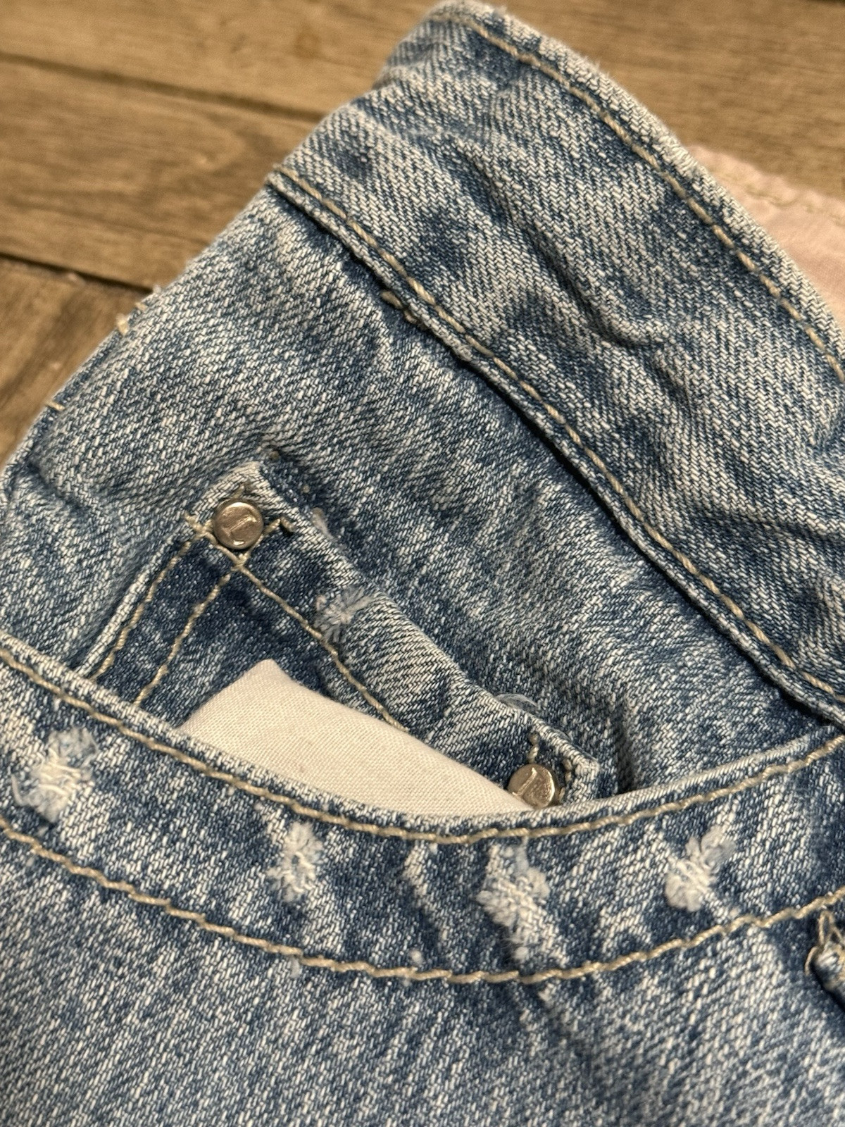 Vintage Y2K Baby Phat Woman Size 3 Blue Straight Leg Cuffed Capri Jeans Denim