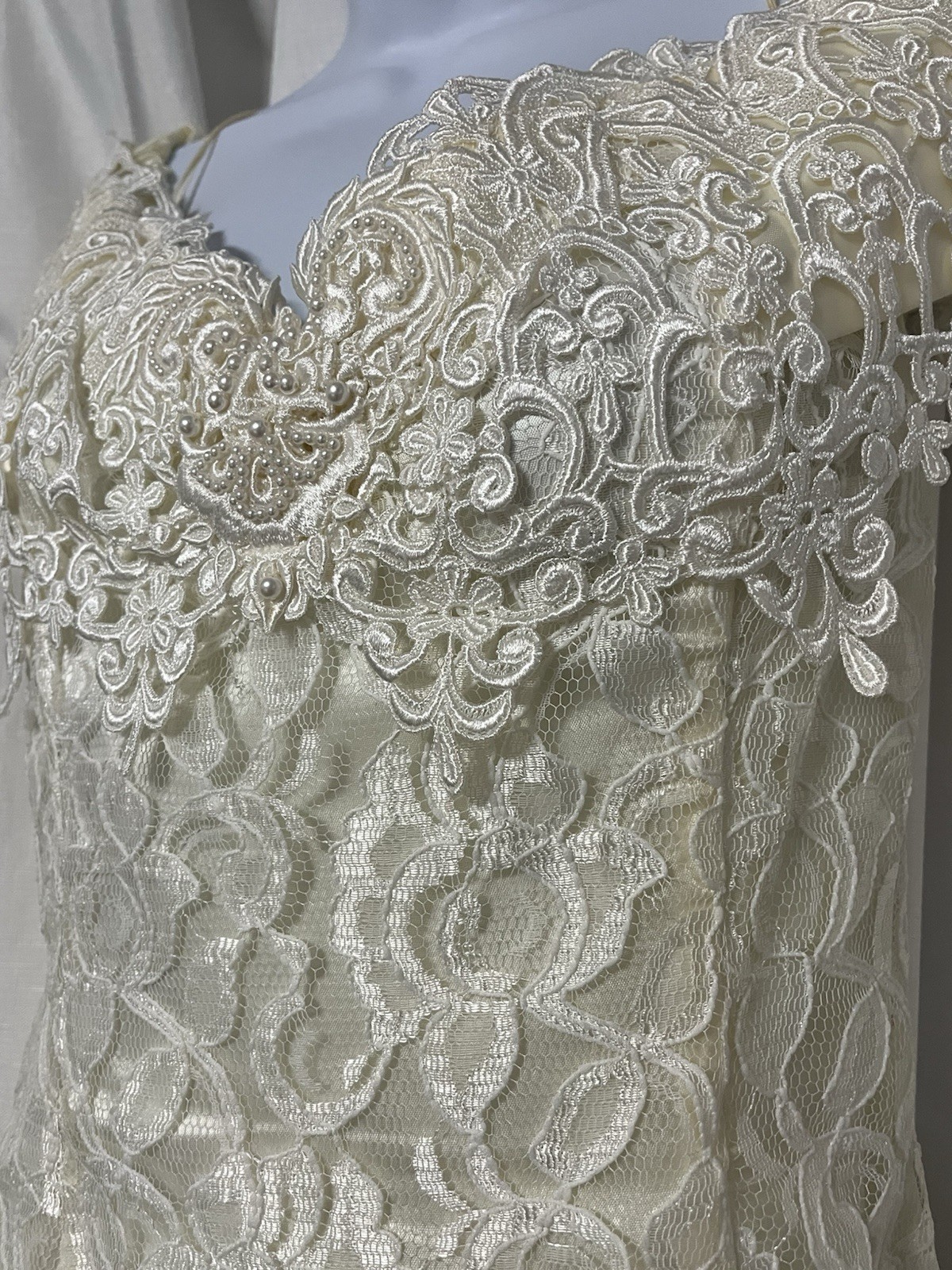 Jessica McClintock Vintage Women’s Off The Shoulder Lace Wedding Dress Size 7/8