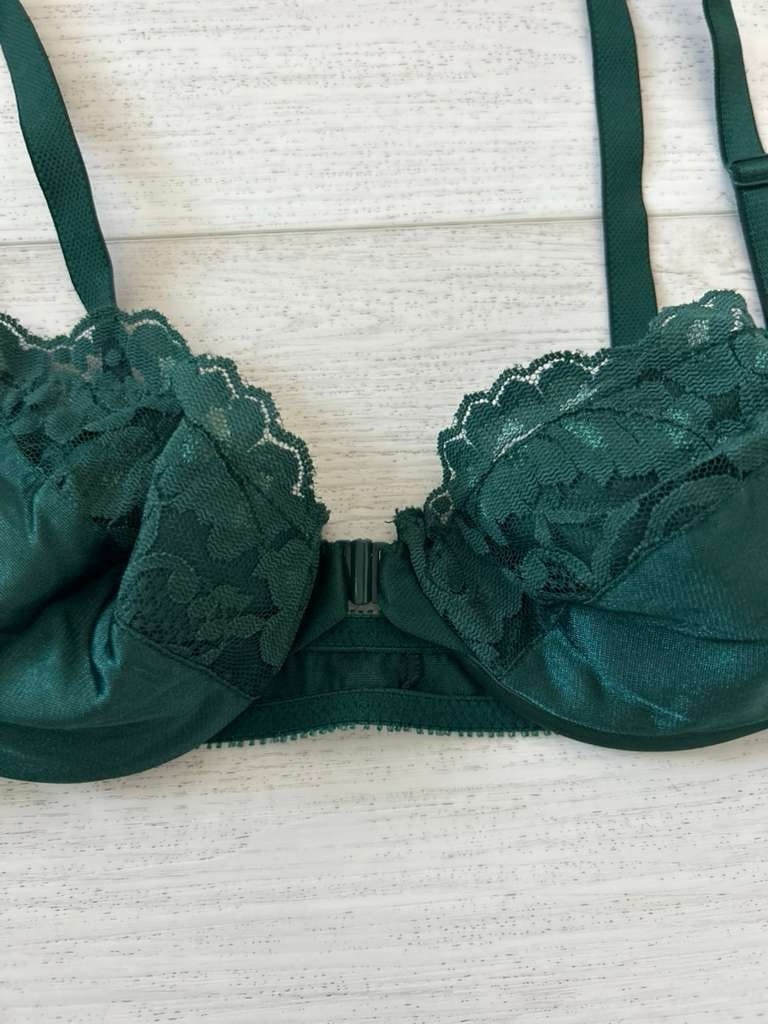 Vintage Vassarette Satin Bra Sz 36B Green Front Closure