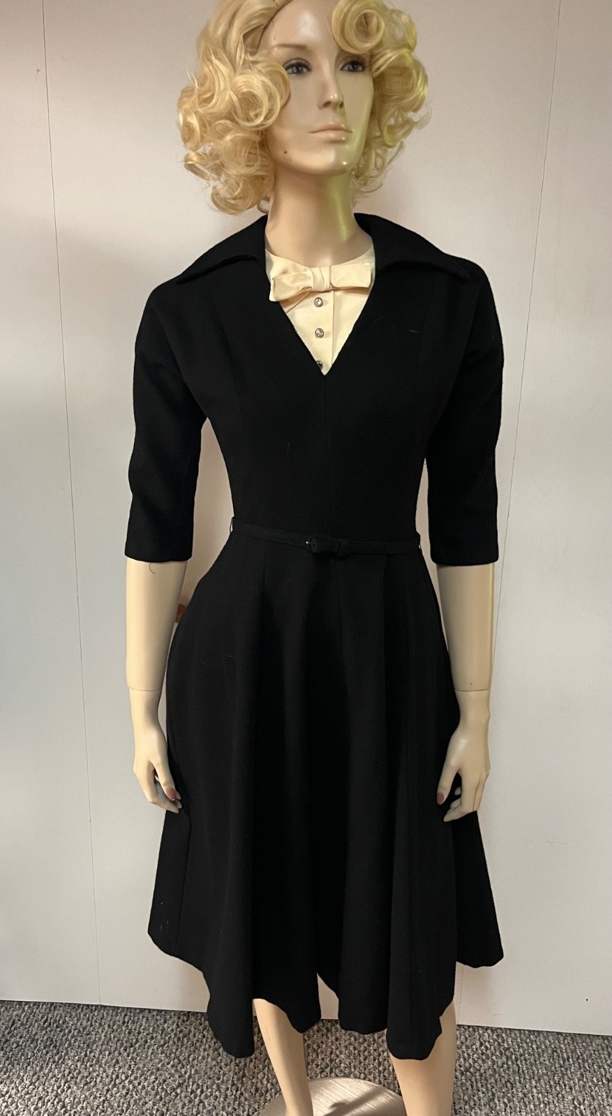 Vintage 1950s Alco Junior Bibbed Neckline Wool Business Cocktail Dress Bust 34