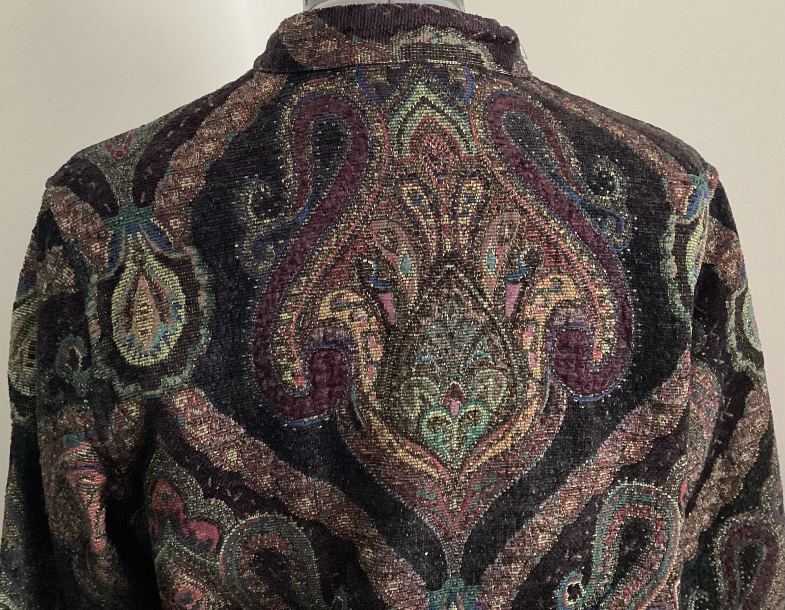 VTG Flashback jacket paisley woven jacquard BOHO wood bead buttons pockets