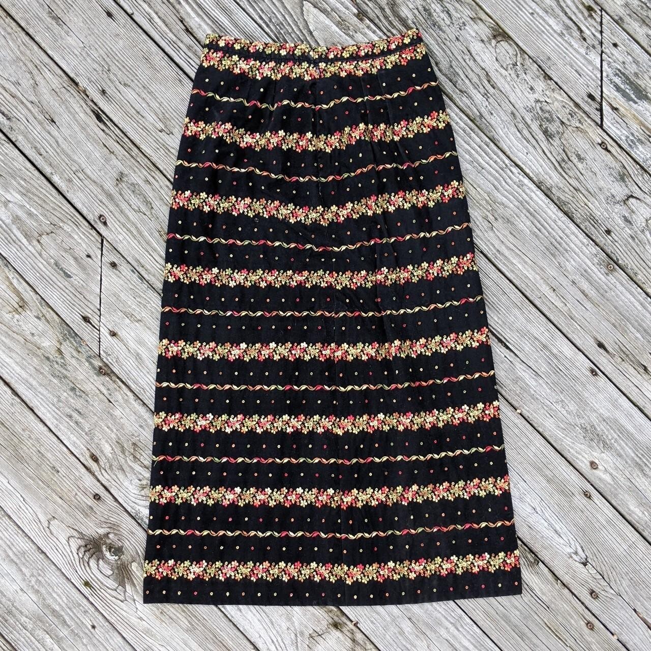 Vintage 70s Malbe Black Velvet Skirt Floral Embroidery Maxi boho 29” Waist