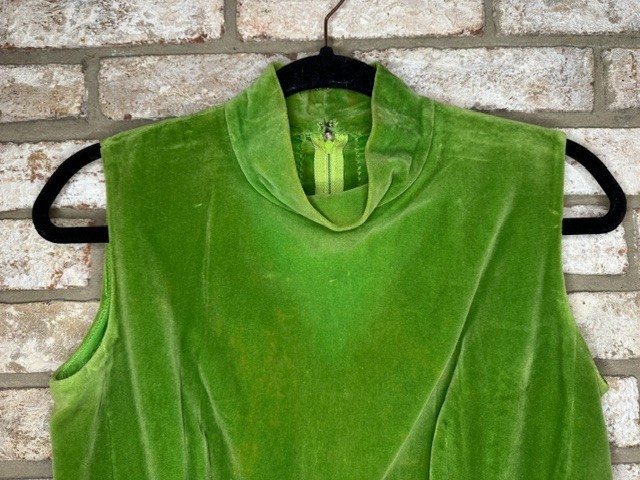 VTG T. Jones 1960s 2pc Skirt Suit Green Gold Brocade Mod Jackie O Set Sz S/M