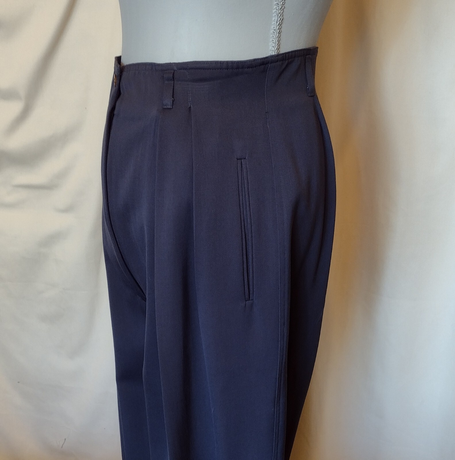 1980’s Ronaldus Shamask 2pc Pant Suit Deep Blue/Grey sz 14