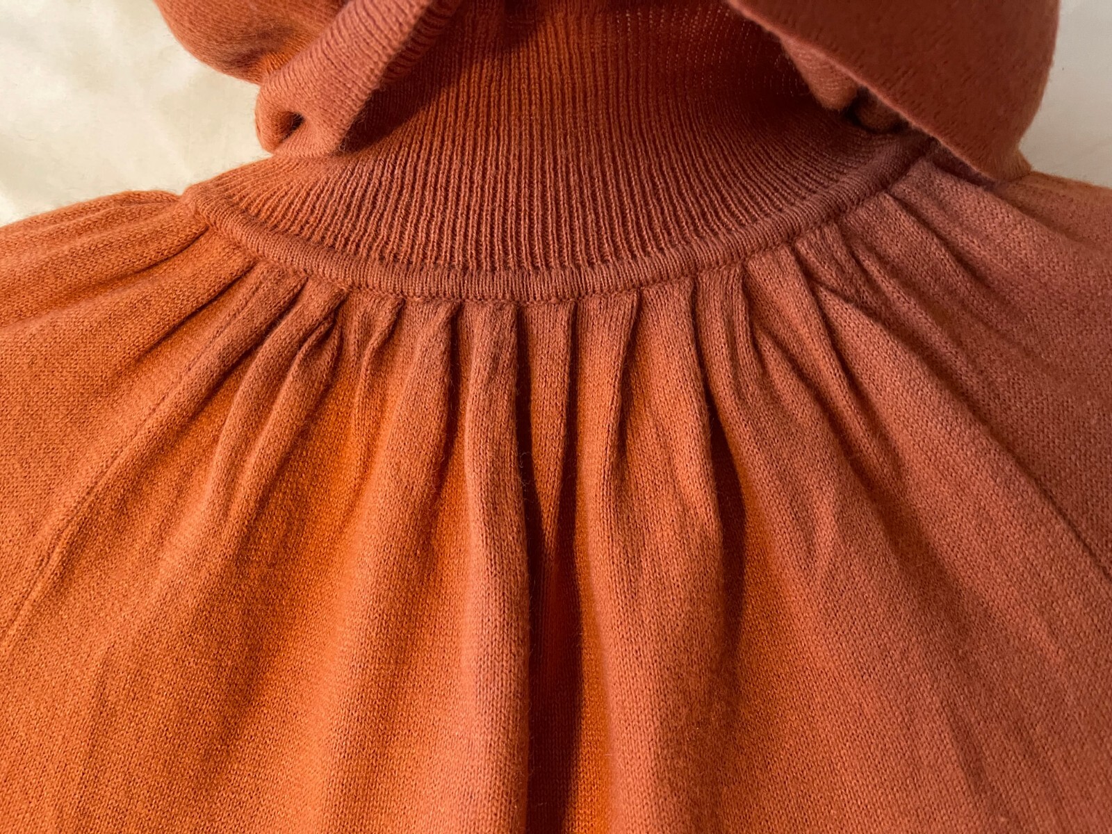VINTAGE SOCIETY TURTLENECK ACRYLIC SWEATER, Terracotta, M 38″ Bust, EUC