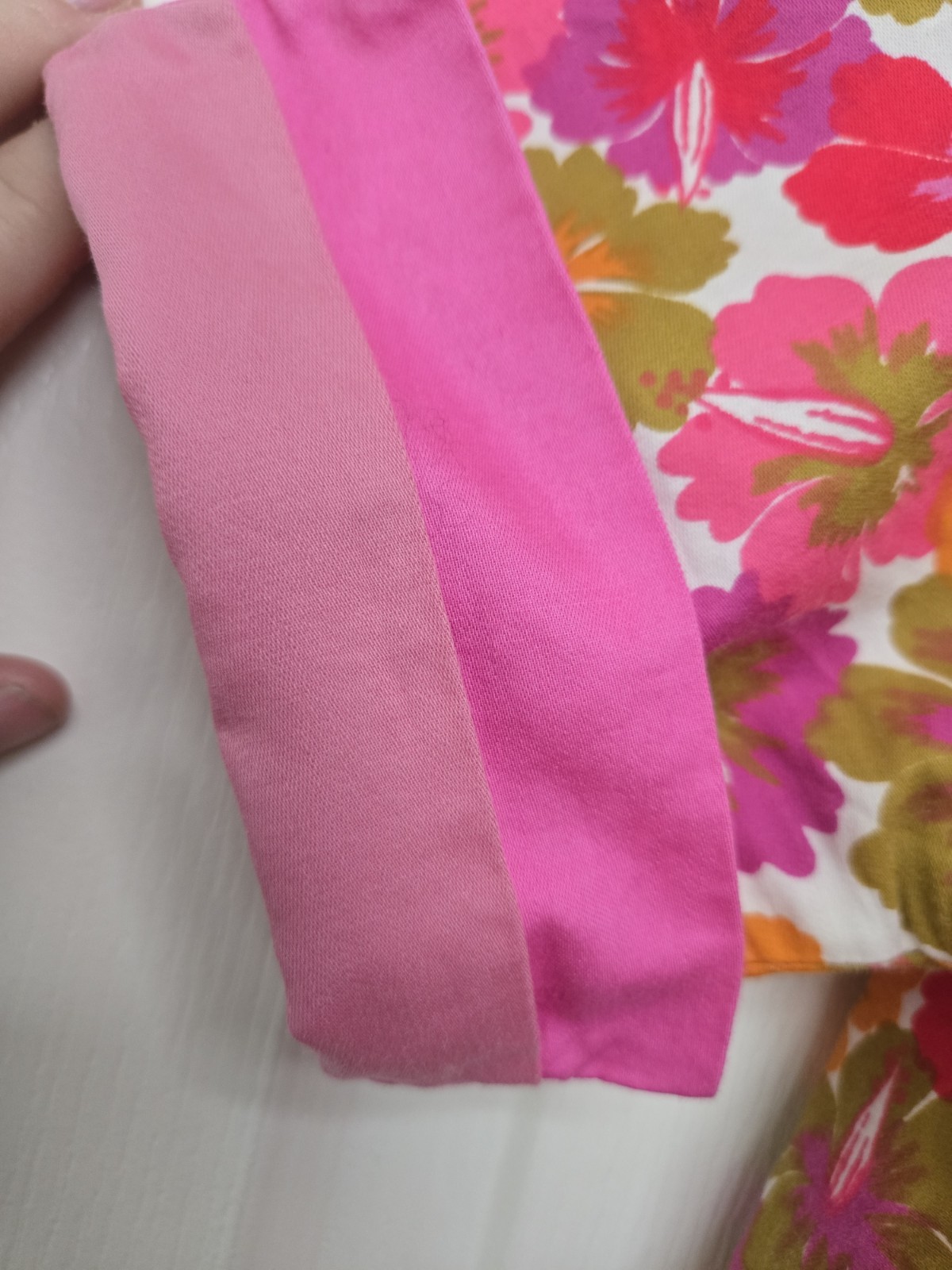 STAN HICKS HAWAIIAN CASUALS Vtg. Floral MUU MUU Dress Med/Lg (22in ptp) pockets