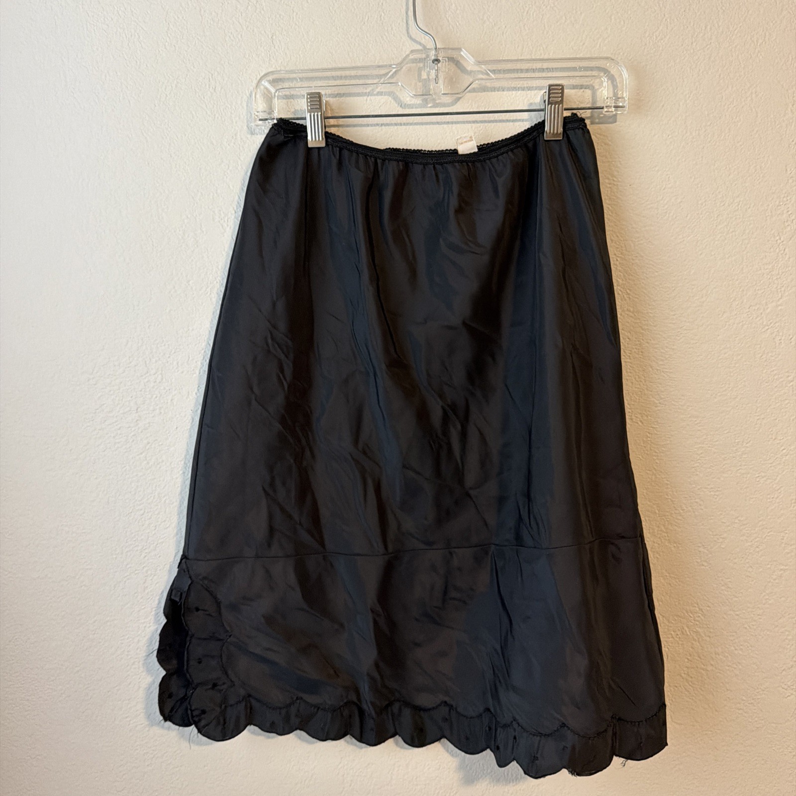 VTG 70s Short 23″ Half Slip Sz XL Black Barbizon Petti Cha-Cha Slit Scalloped