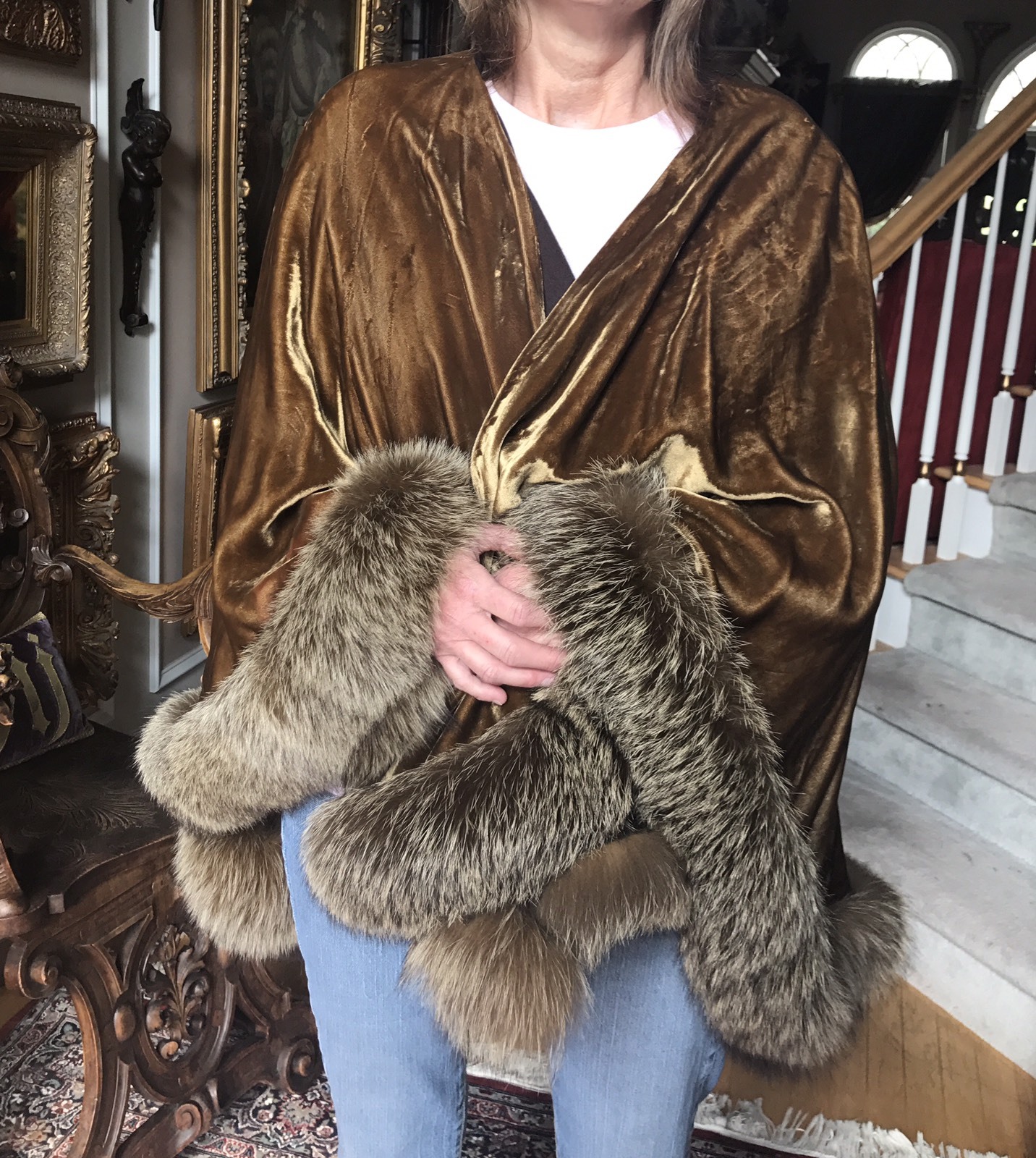 Vintage Brown Velvet SWING OPERA Cape, Beautiful Natural Fox Fur Trim ONE SIZE