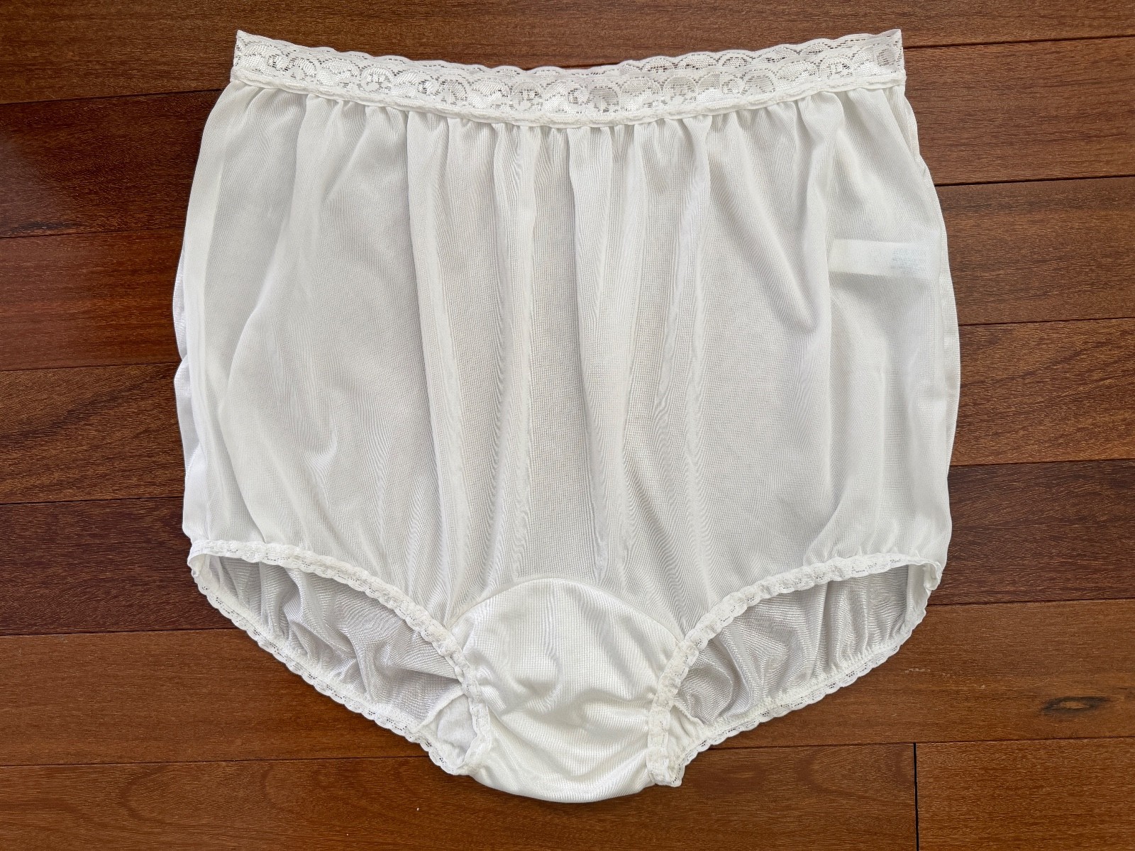 Vintage ROSE Brand High Waist Granny Panties Ivory Nylon Lace Sz 10 NOS 3 Pair