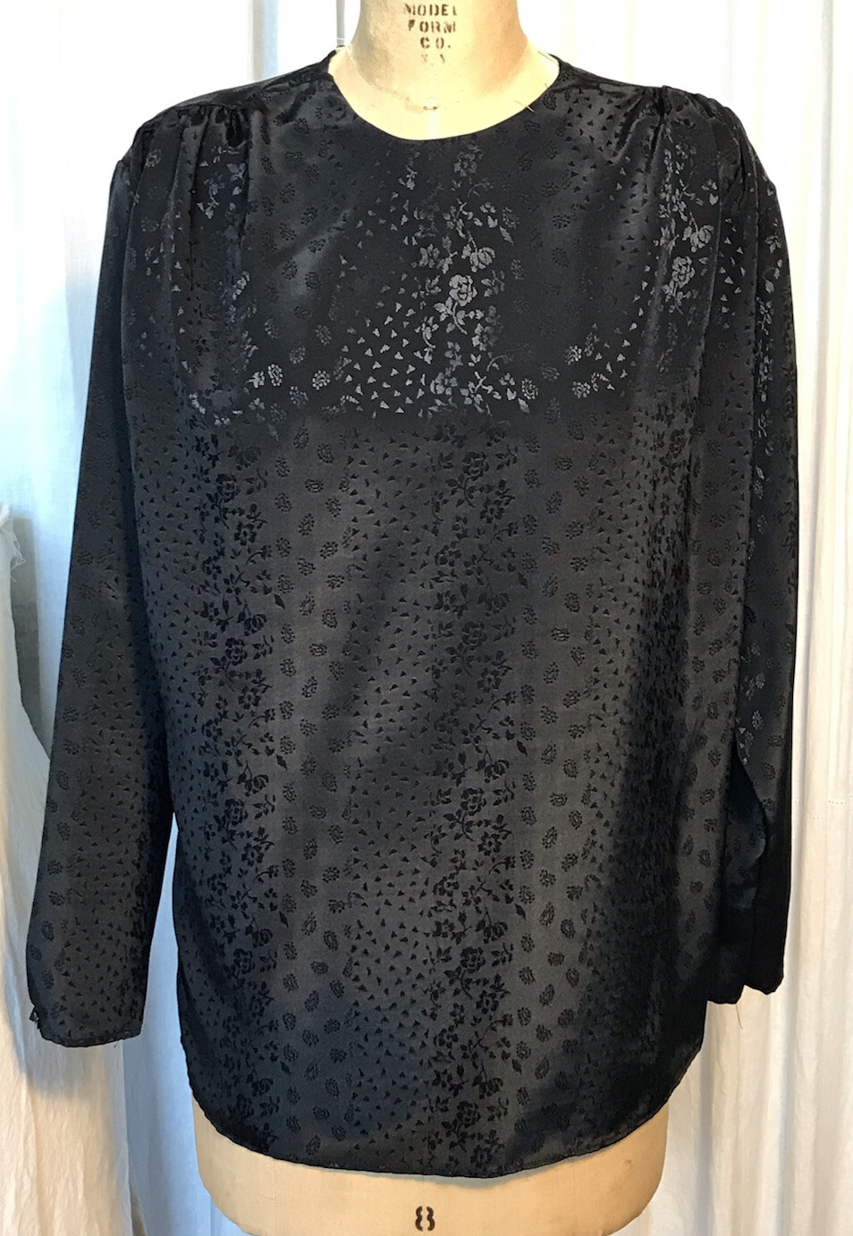 Vintage Lady Manhattan Blk L Sleeve Faux Silk Blouse Sz 10 pre-owned
