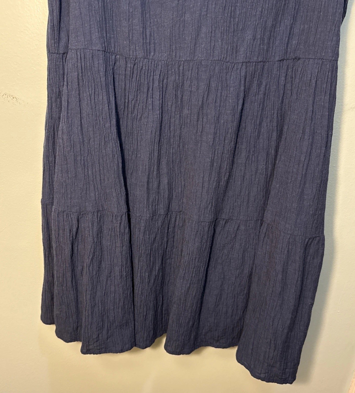 Gap Size Medium V-Neck Sleeveless Lined Crinkle Midi dress Navy Blue 100% Cotton