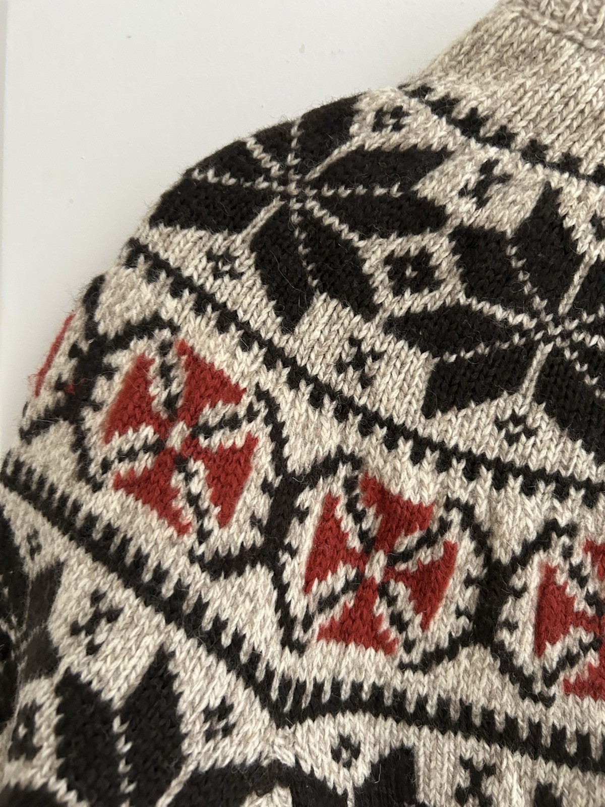 Vintage Woolrich Sweater Fair Isle Size L Wool Blend Pullover Celtic Cross 1960s