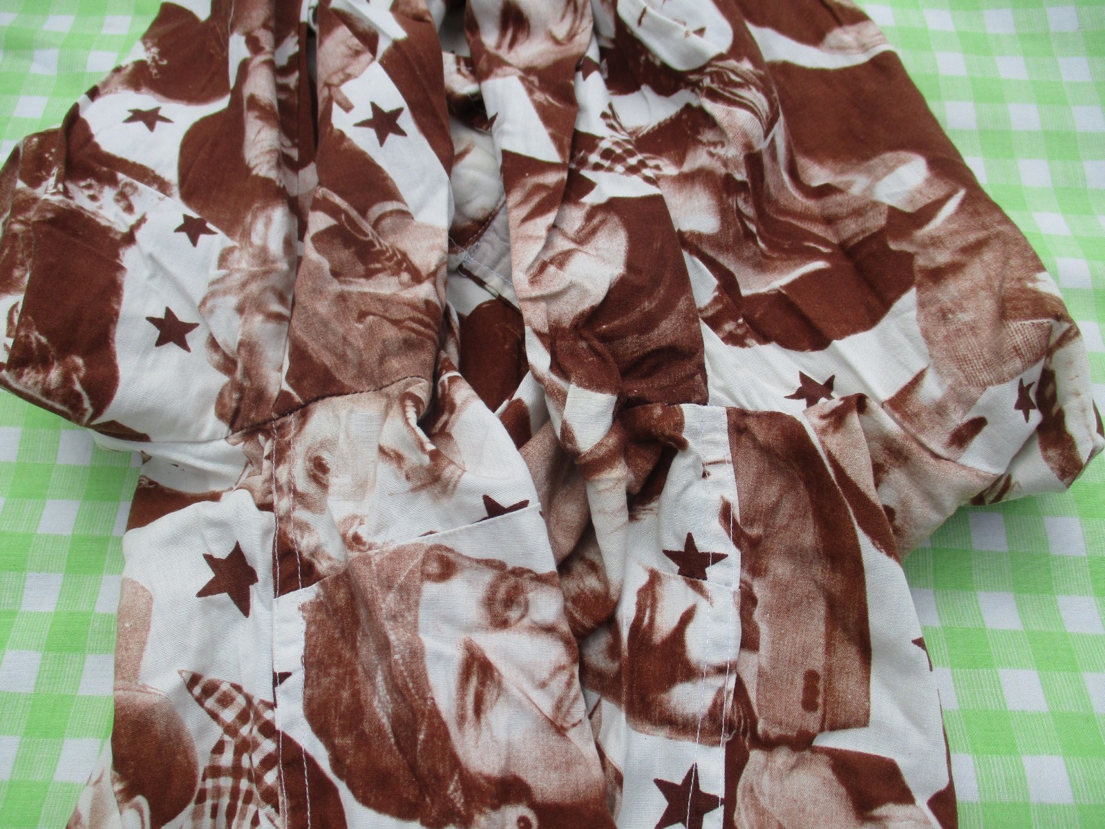 Vintage 70s Novelty Hollywood Movie Star All Over Photo Print Homemade Shirt S/M