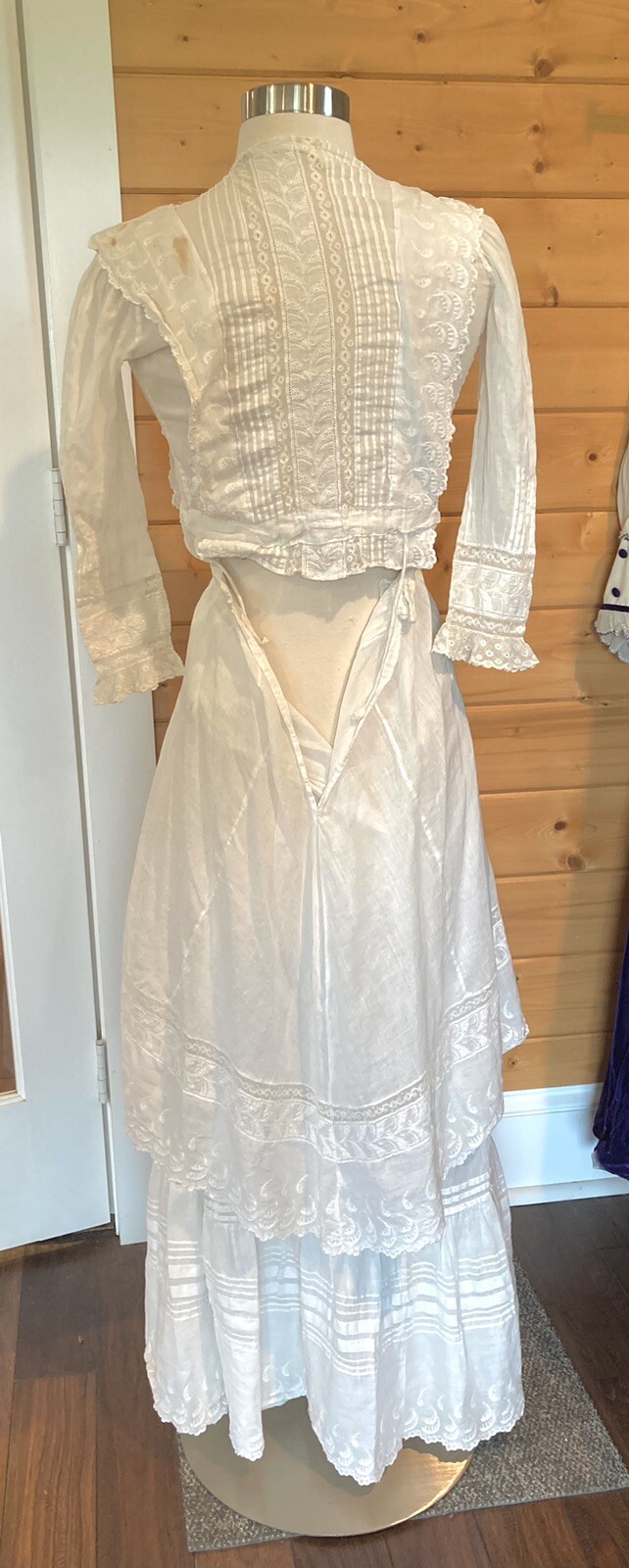 Antique Victorian lawn dress, lace, pin tucks, double tiered skirt XS as is