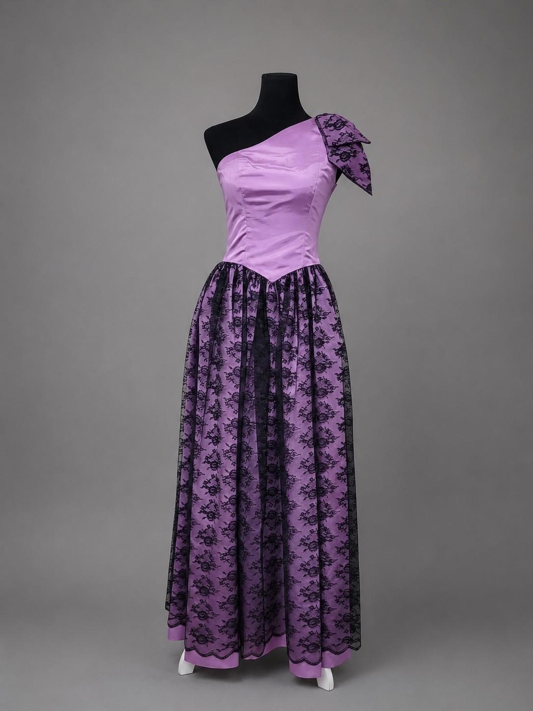 VTG 80s Lavender Taffeta One Shoulder Prom Dress Black Lace Overlay Goth Formal