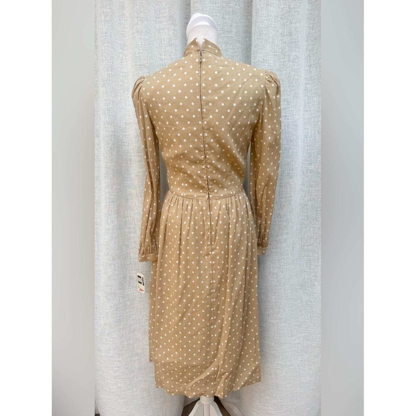 Vintage NWT Mariko tan white polka dots long sleeve dress