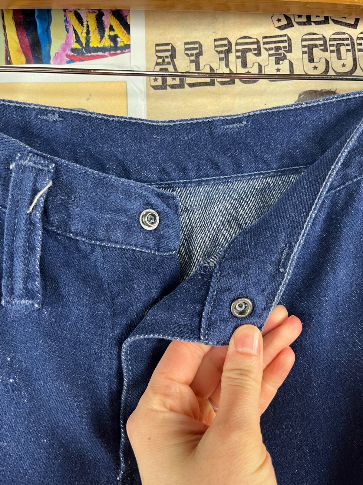 Vintage 70s Dark Wash Junior Low Rise Wrangler Bell Bottom Denim Flares 28×29