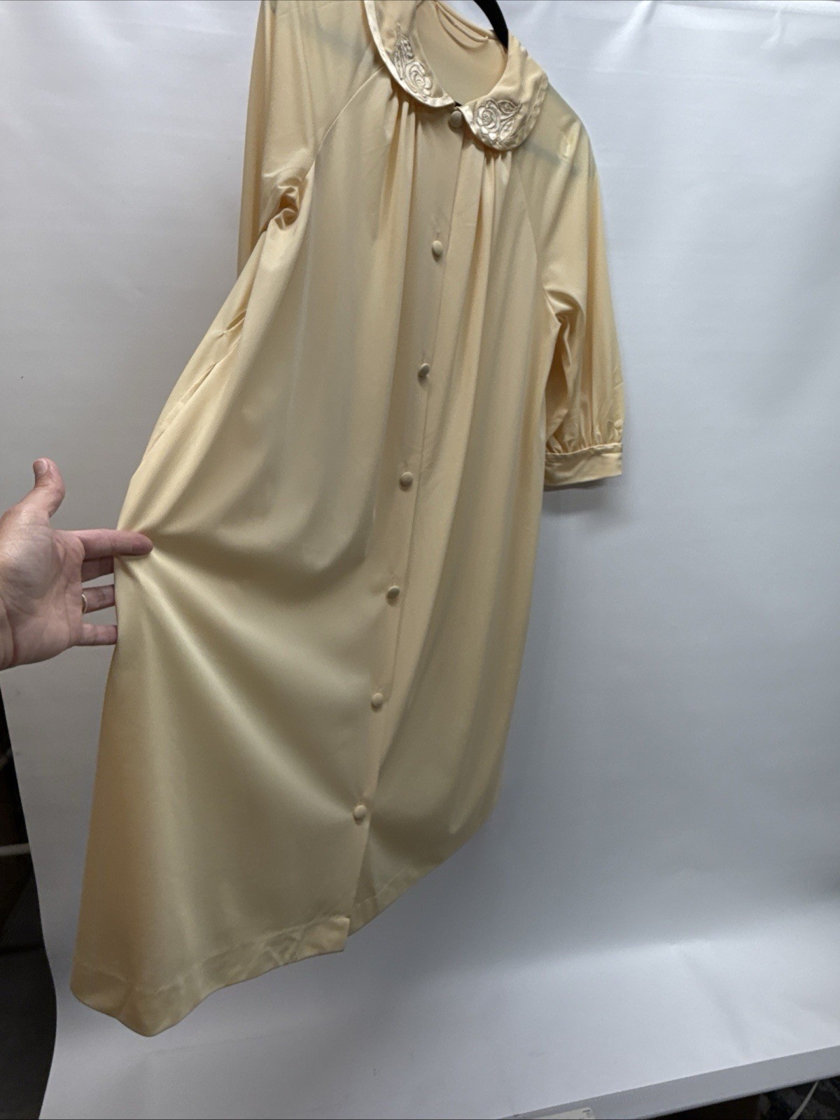 Vintage GOSSARD ARTEMIS Housecoat Robe Sz S Yellow Rose Embroidery Nylon USA