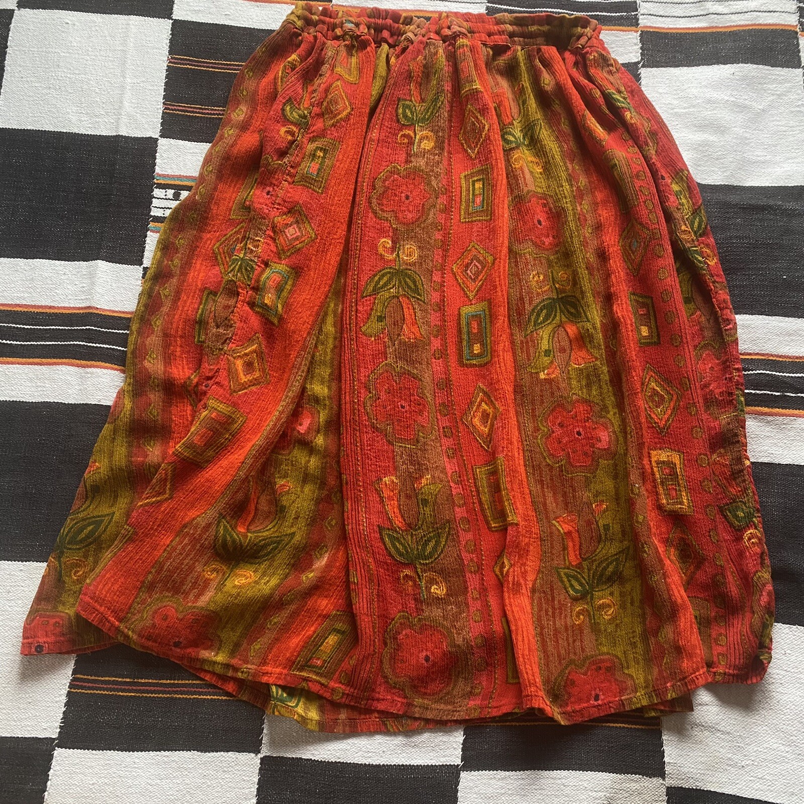 Vintage Zanana by Saraf Floral Maxi Rayon Skirt. OSFM. Tie Waist. India.