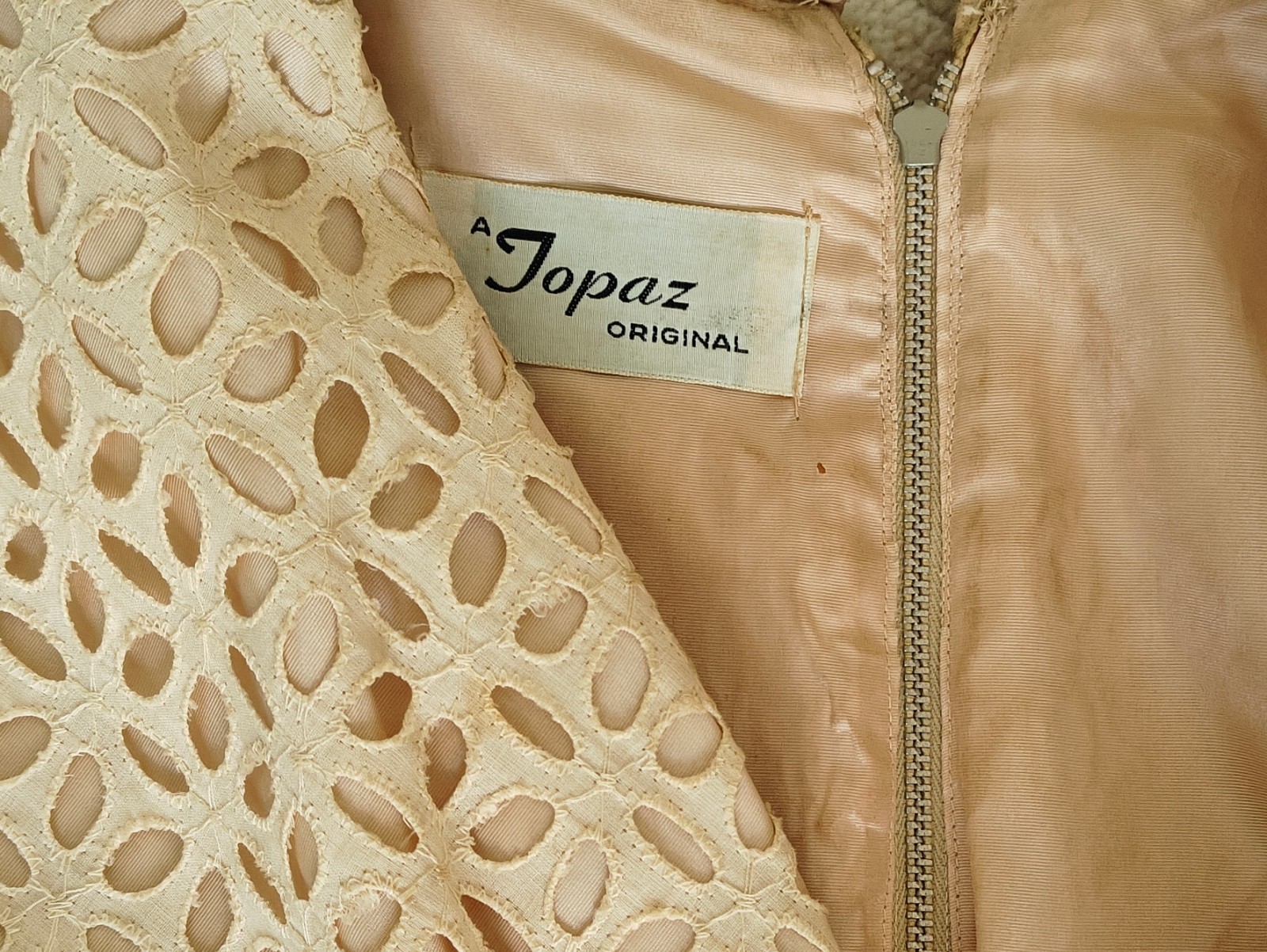 Vintage TOPAZ Original Women’s Dress with cut out eyelet LACE Tafetta 1980s 90s