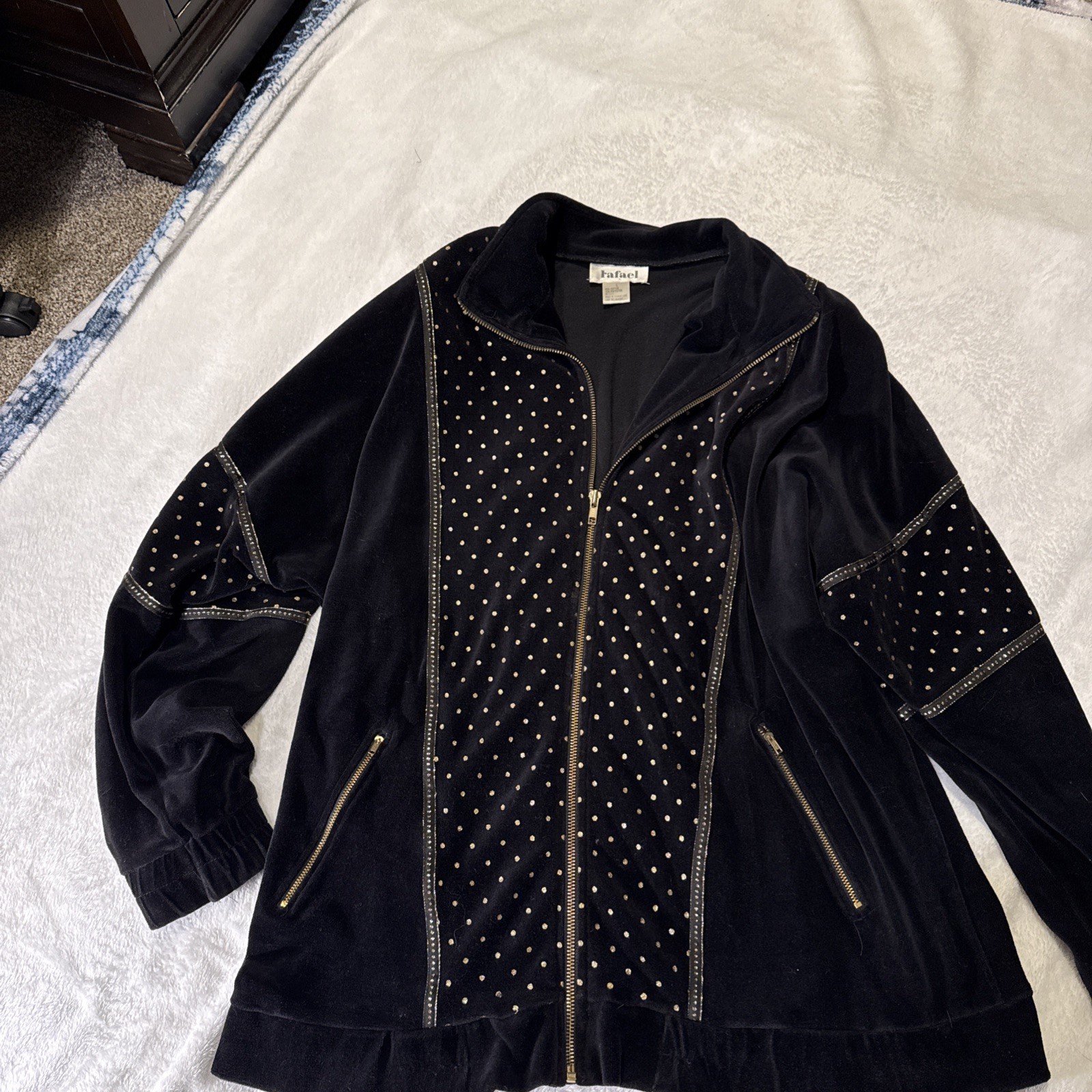 Vintage 90’s 80’s Rafael Women’s Large Black Velvet Jacket (0125)