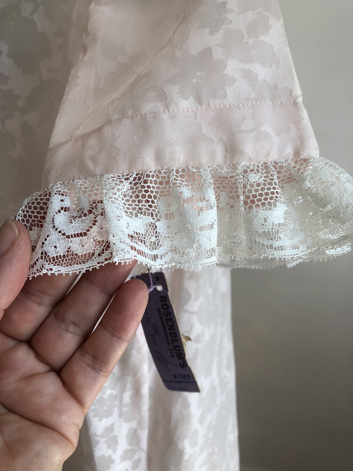 STUNNING VTG NWT EYEFUL By The “Flaums” Pink & White Lace Housedress Nightgown S