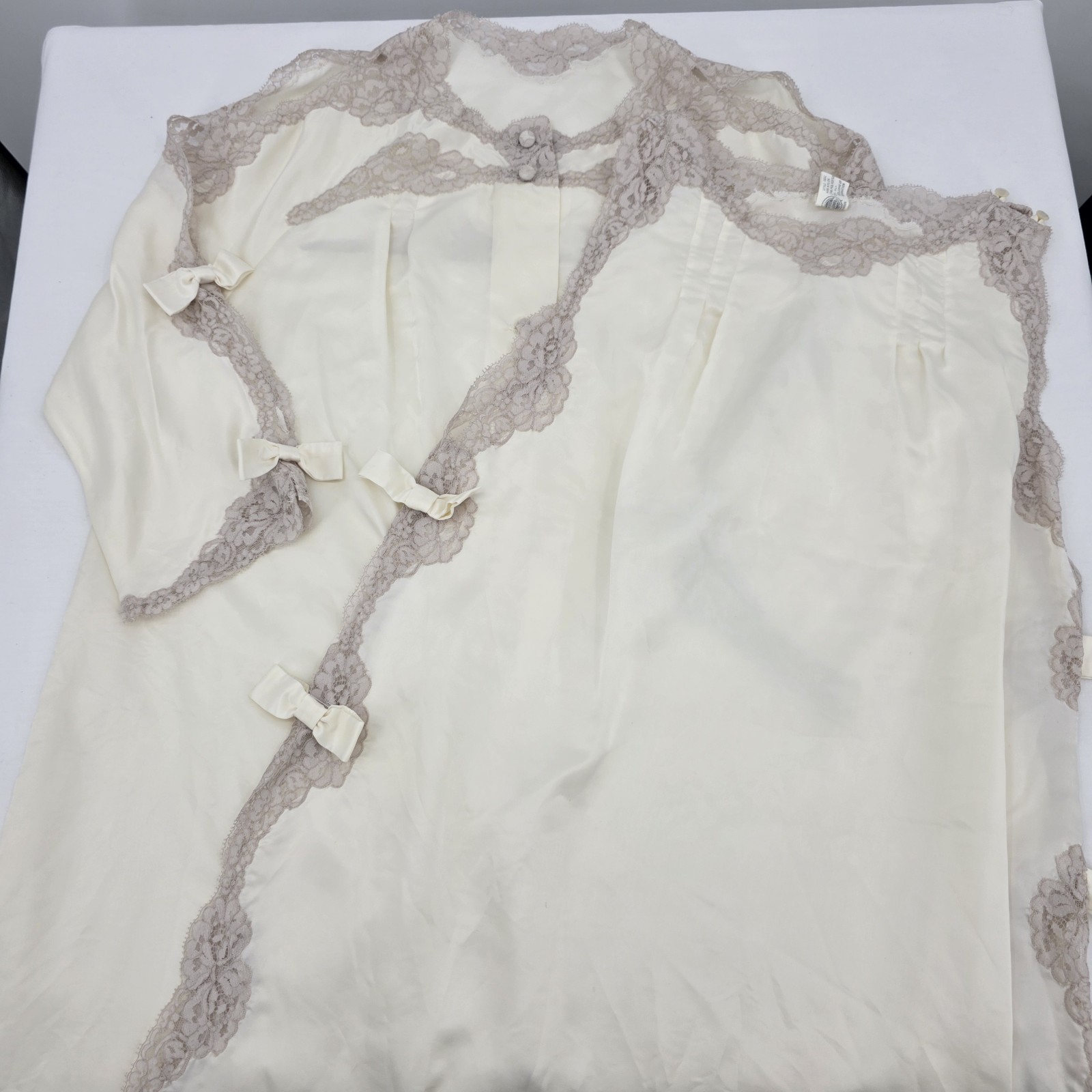 Vintage 1970s Eyeful by Flaums Peignoir Set Ivory Lace Silk Blend Union Made