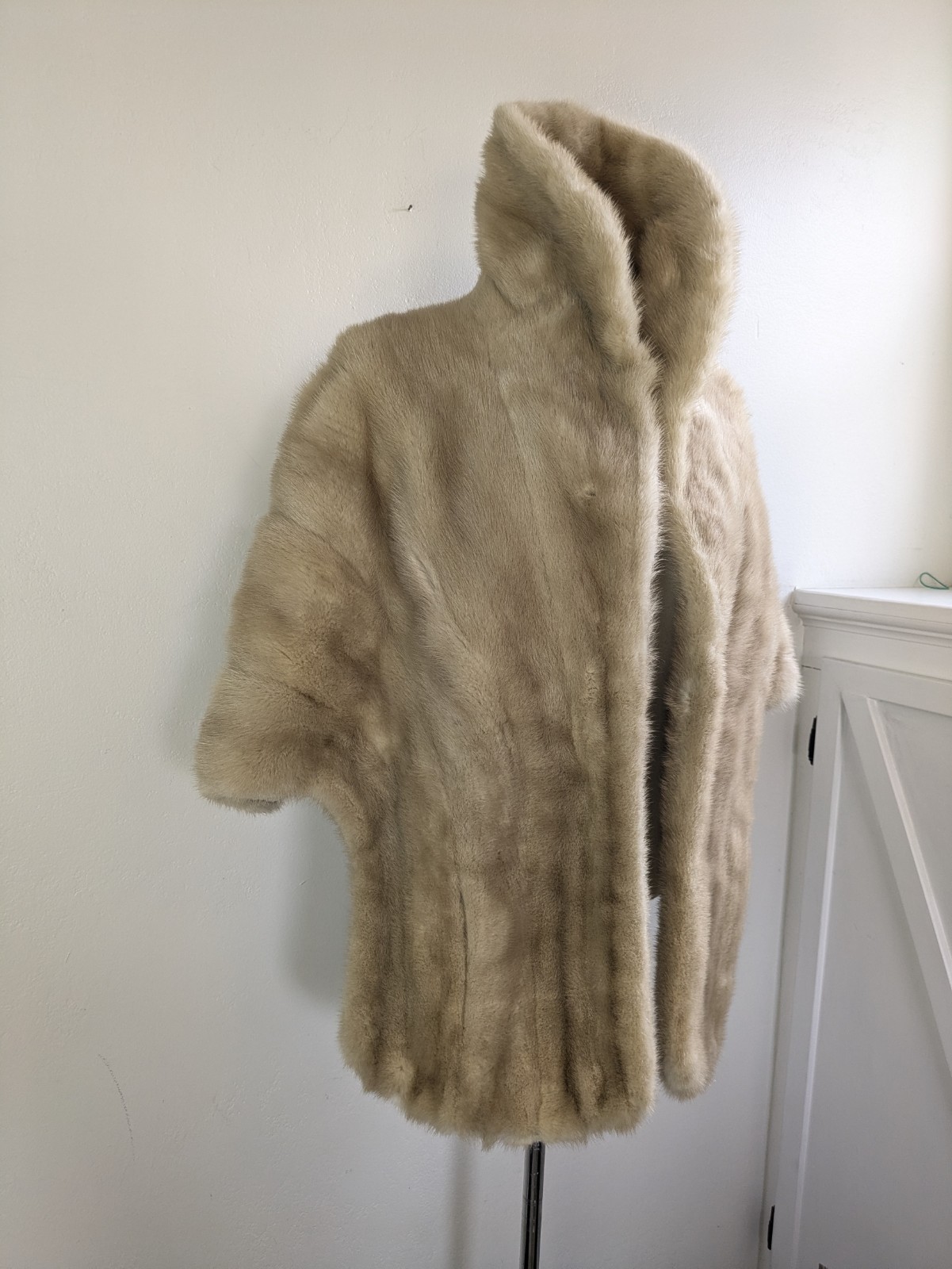 Vintage Mink Fur Stole Shawl Wrap Pale Beige Blonde Real Fur Tourmaline